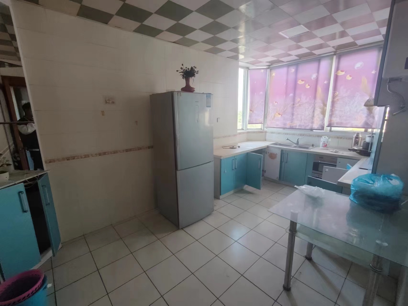 新佳园 3室2厅1卫 131m&sup2;