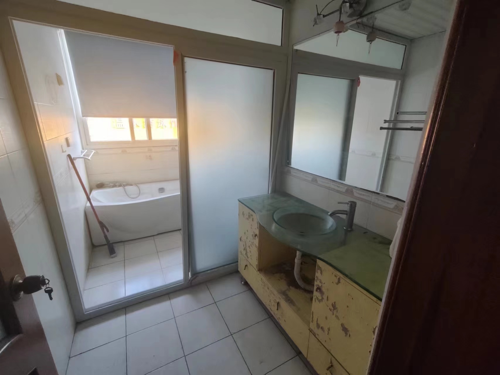 新佳园 3室2厅1卫 131m&sup2;