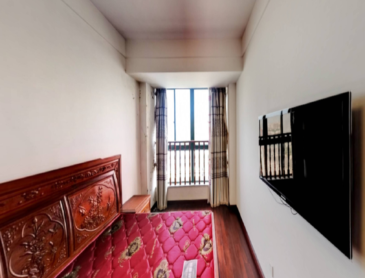 名都广场 3室2厅2卫 178m&sup2;