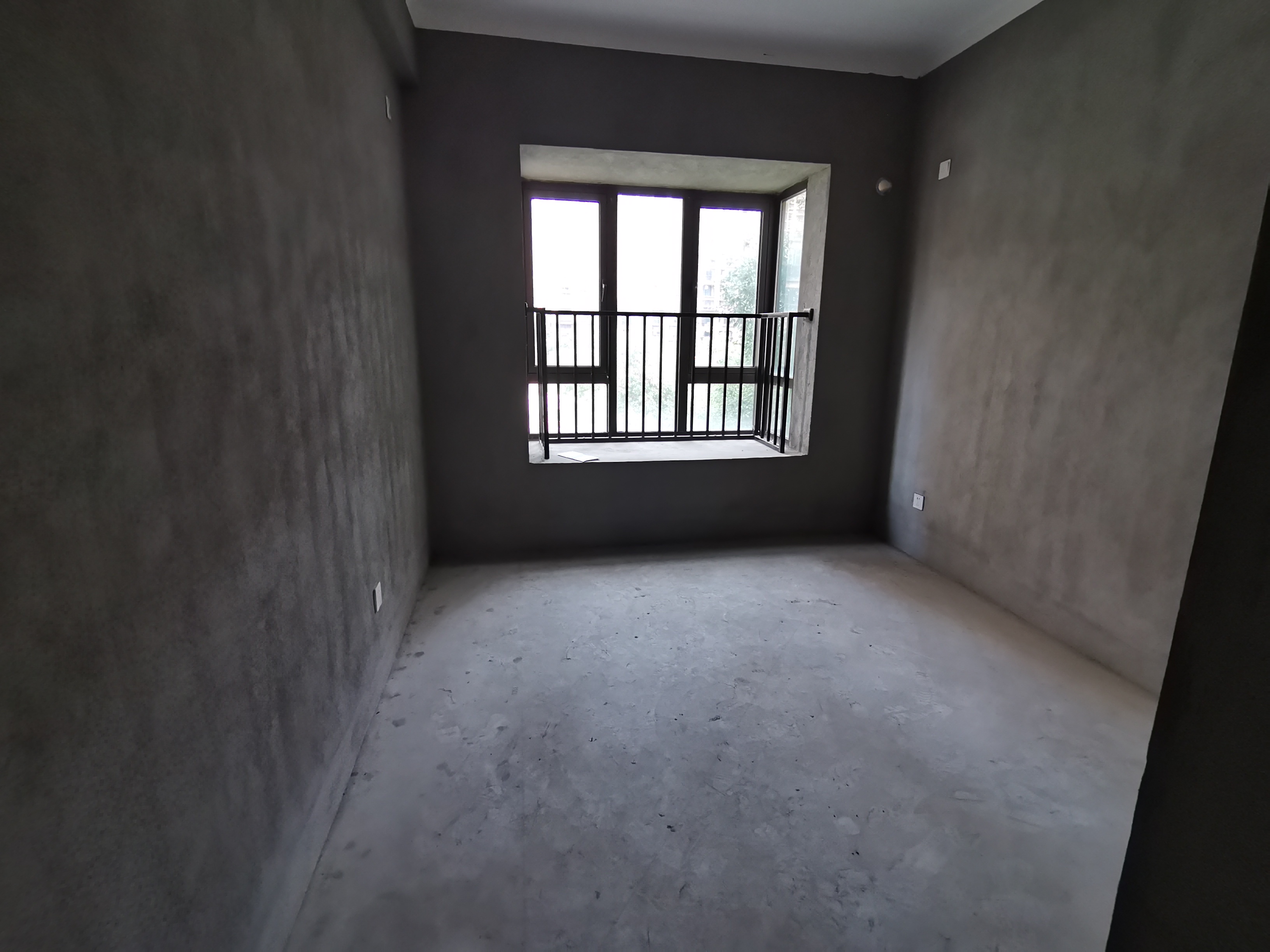华强城 4室2厅2卫 160m&sup2;