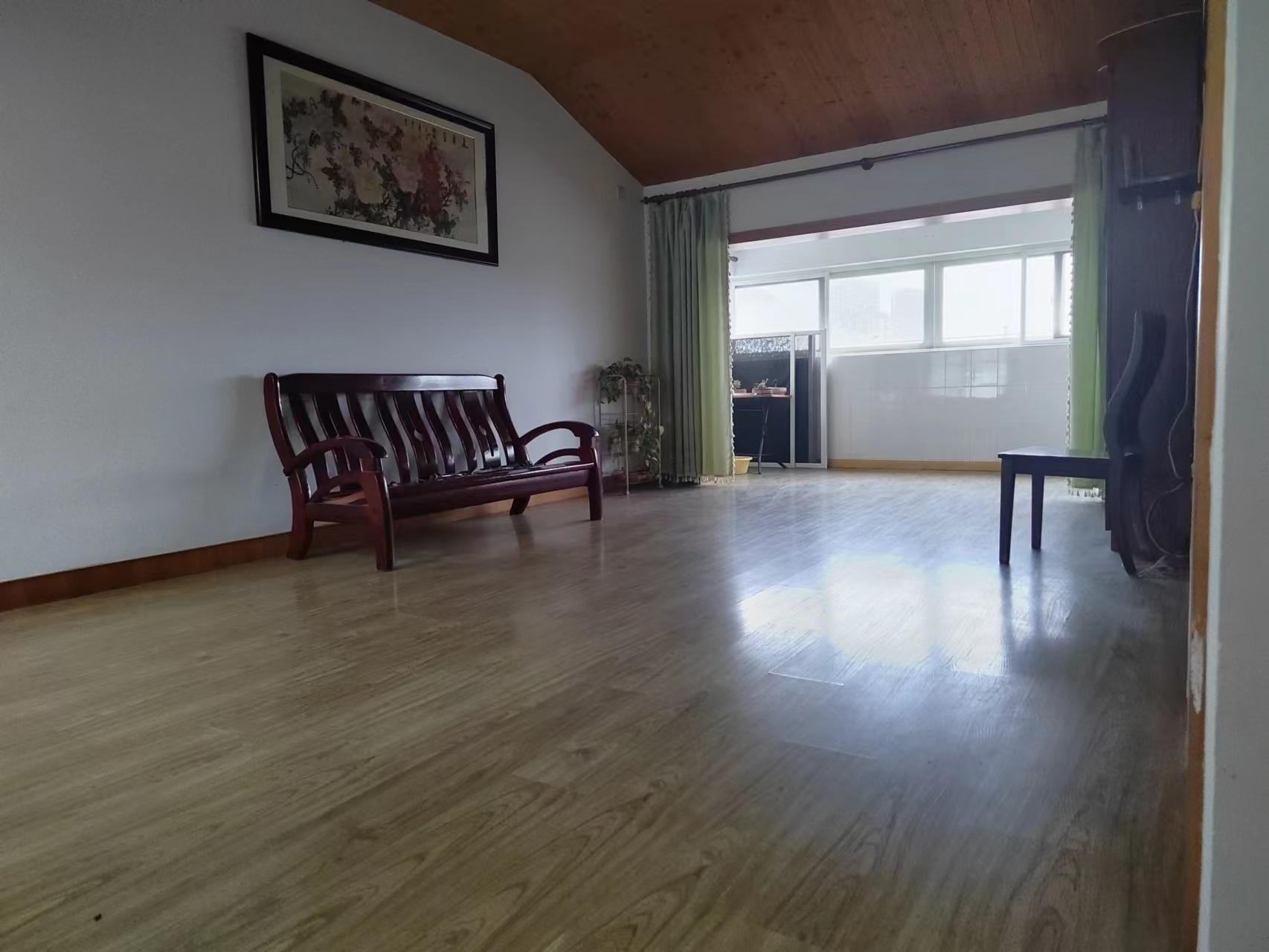 新建路新村（新建花苑） 5室2厅2卫 138m&sup2;