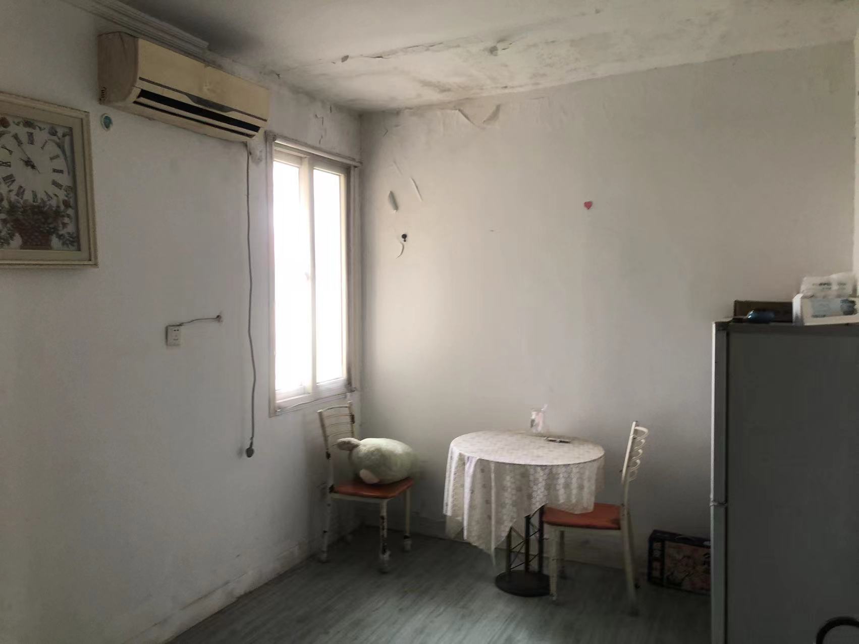 虹桥南村 1室1厅1卫 50m&sup2;