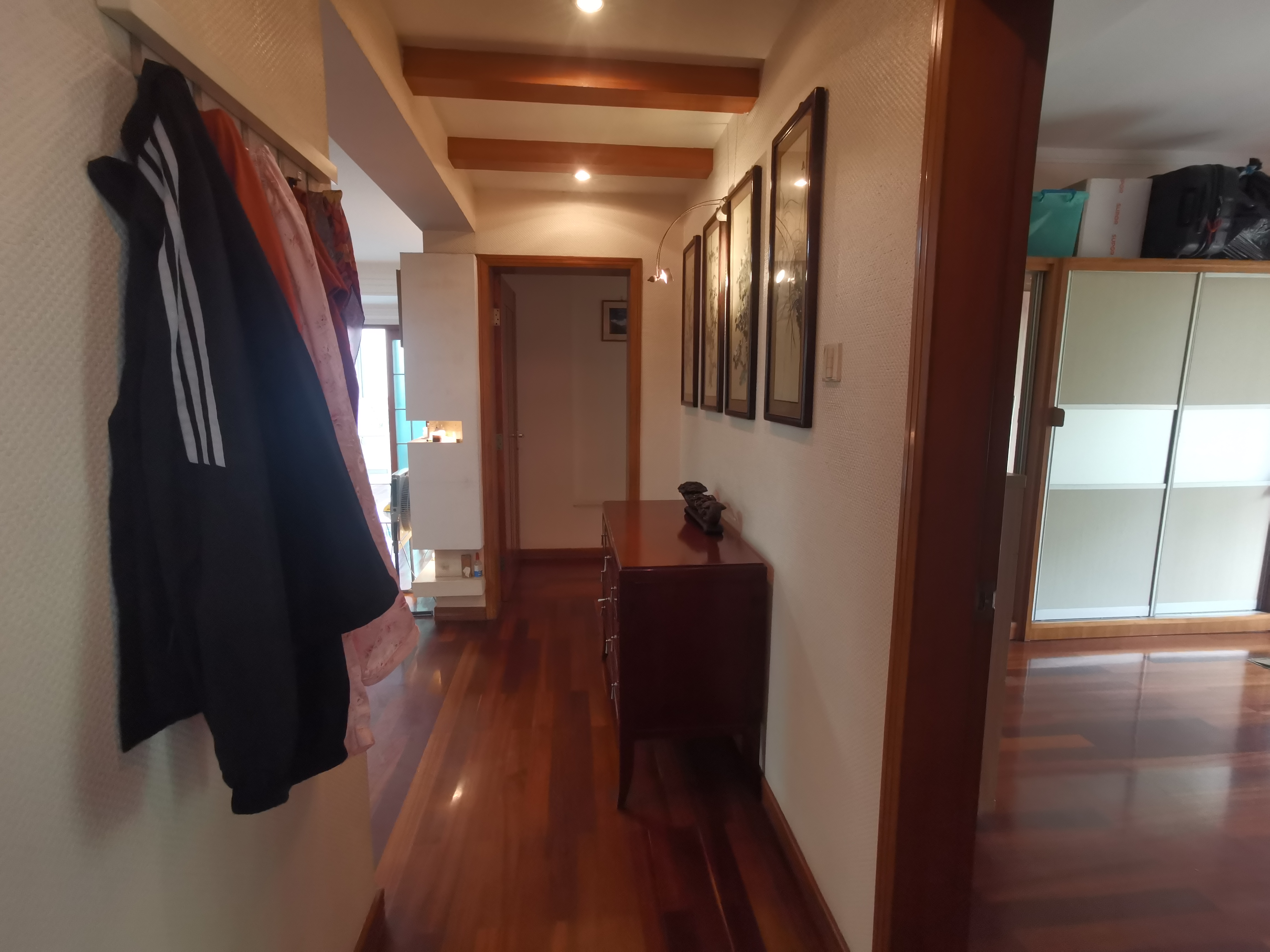 天安花园 4室2厅2卫 145m&sup2;