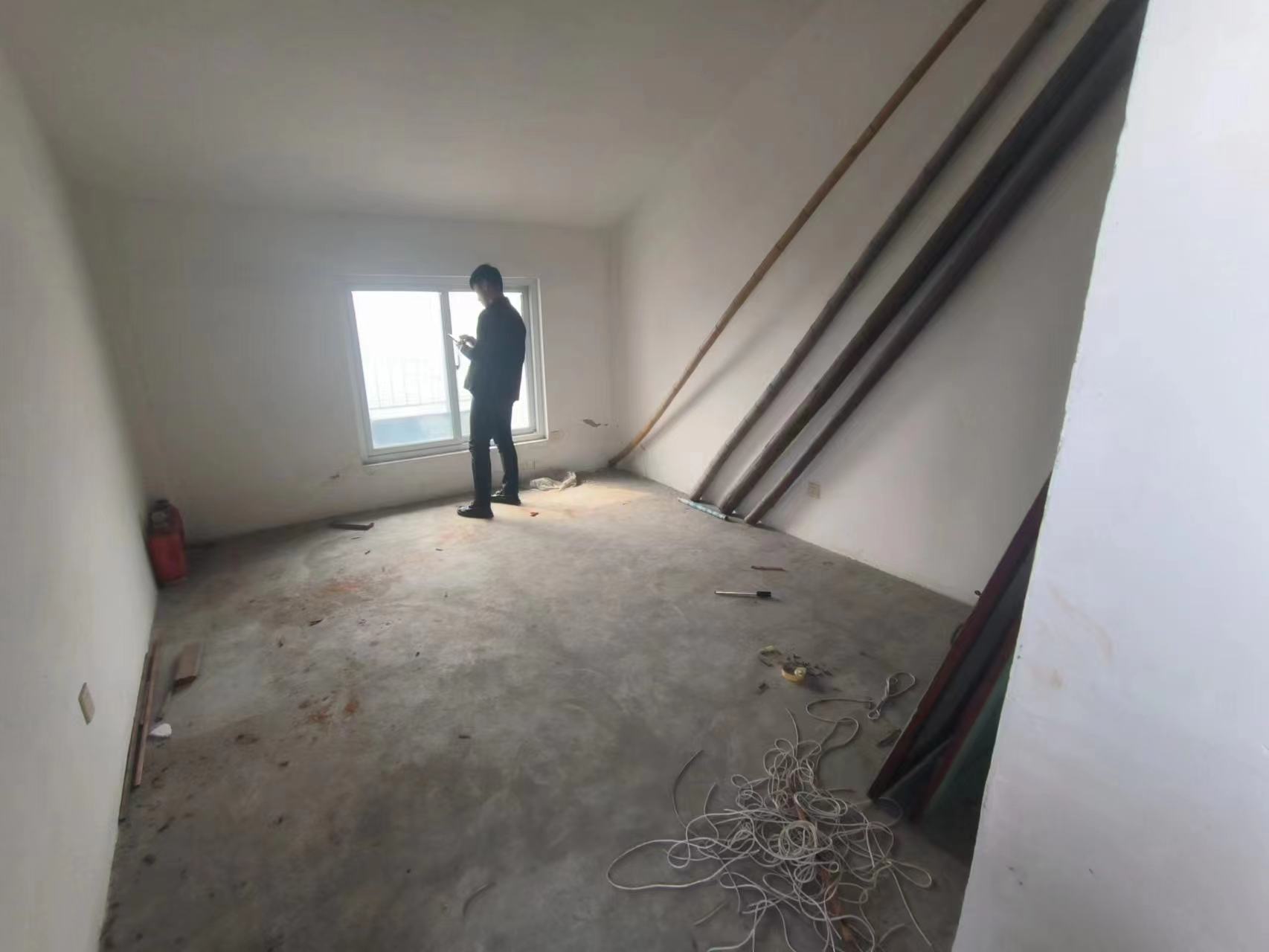 启秀星河城 5室2厅2卫 199m&sup2;