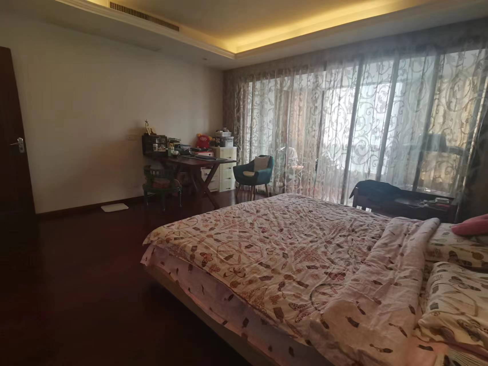 博园岚郡 4室2厅2卫 210.00m&sup2;