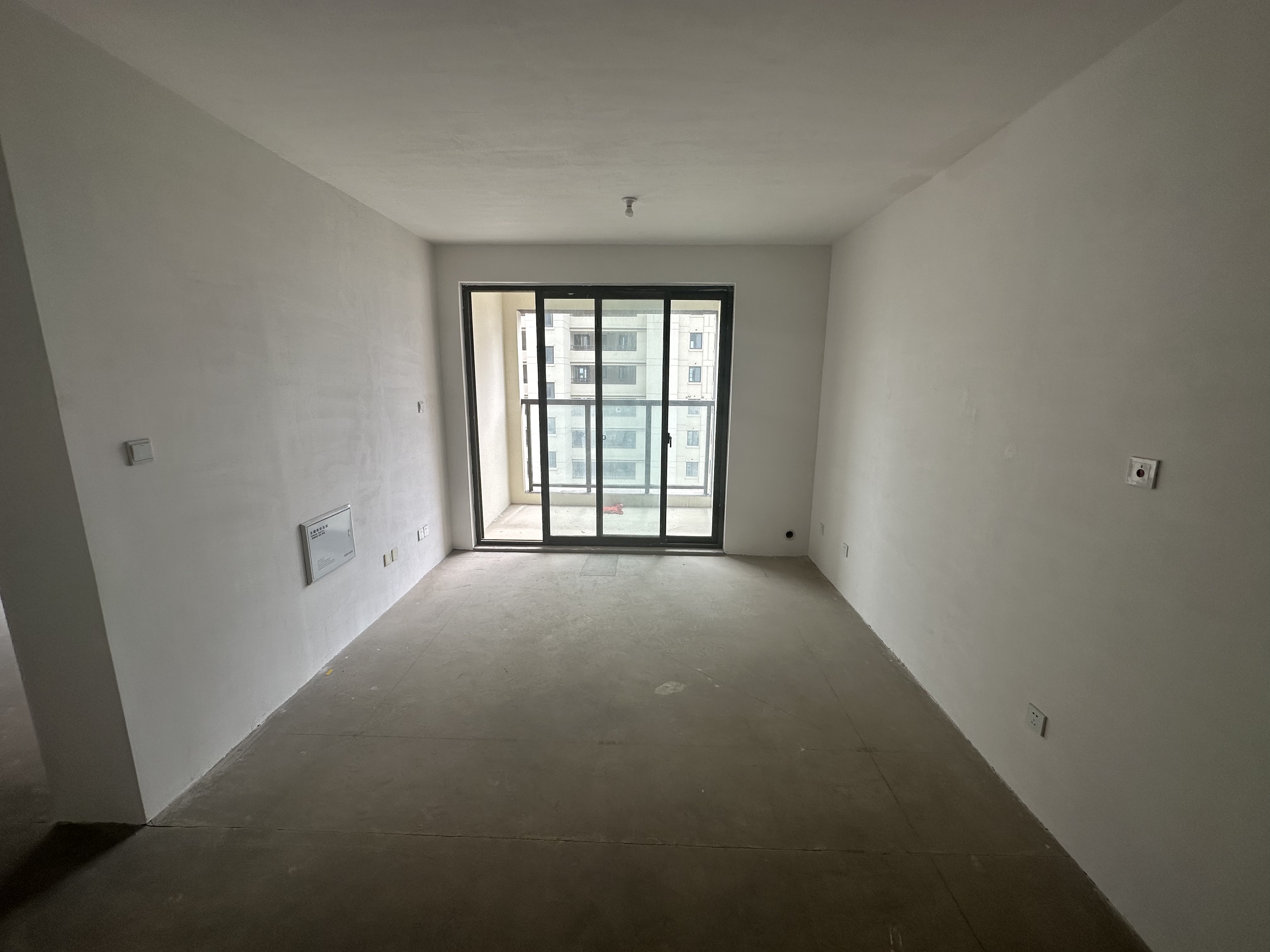 春晓熙岸 3室2厅1卫 92.44m&sup2;
