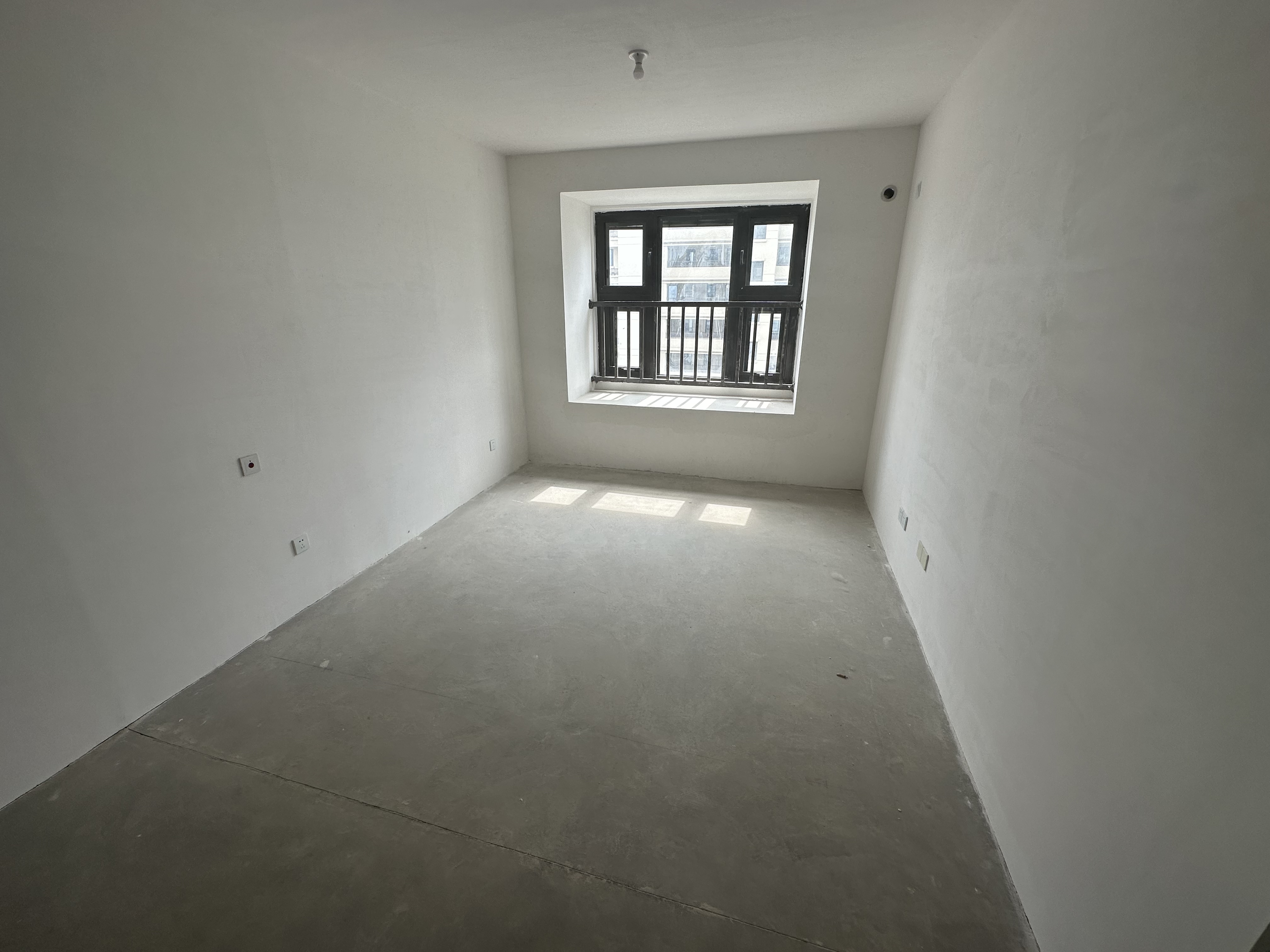 春晓熙岸 3室2厅1卫 92.44m&sup2;