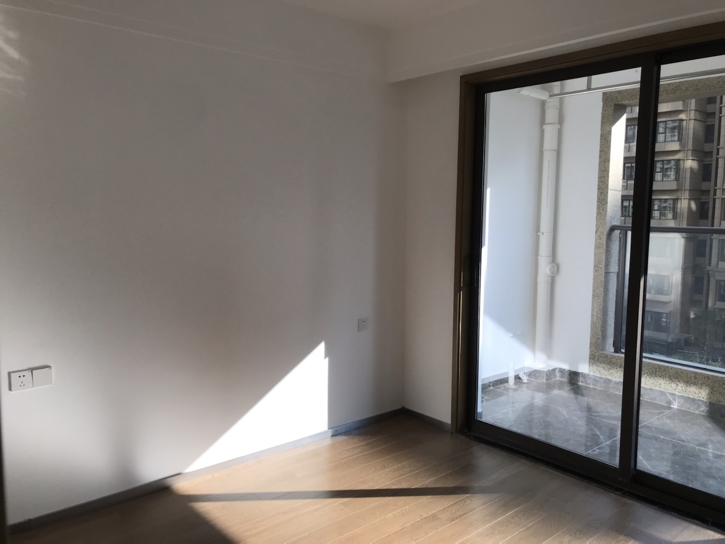远创宸樾 3室2厅1卫 97.00m&sup2;