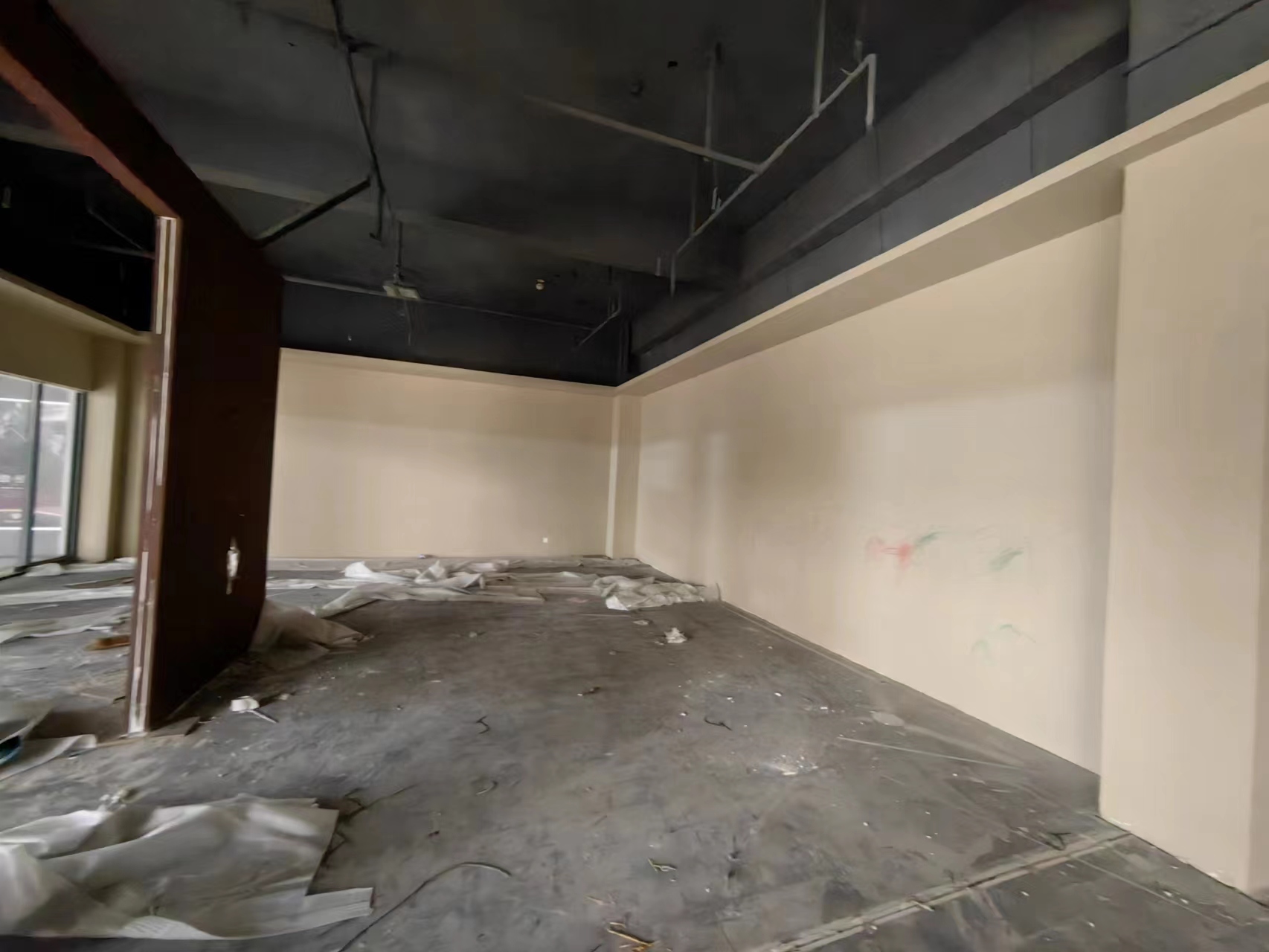 鸿运大厦 1室1厅卫 37.9m&sup2;