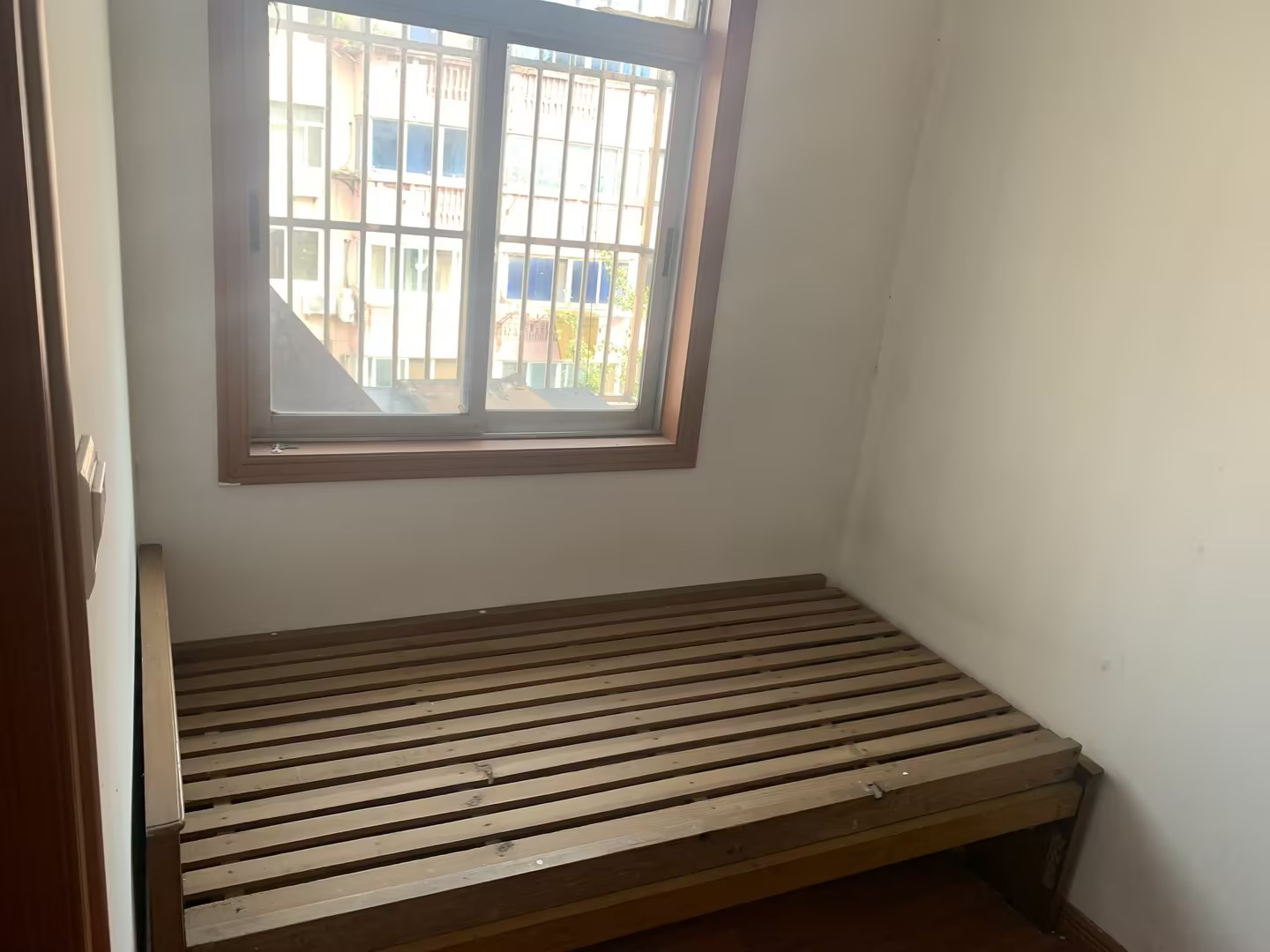 虹桥东村 3室1厅1卫 73m&sup2;