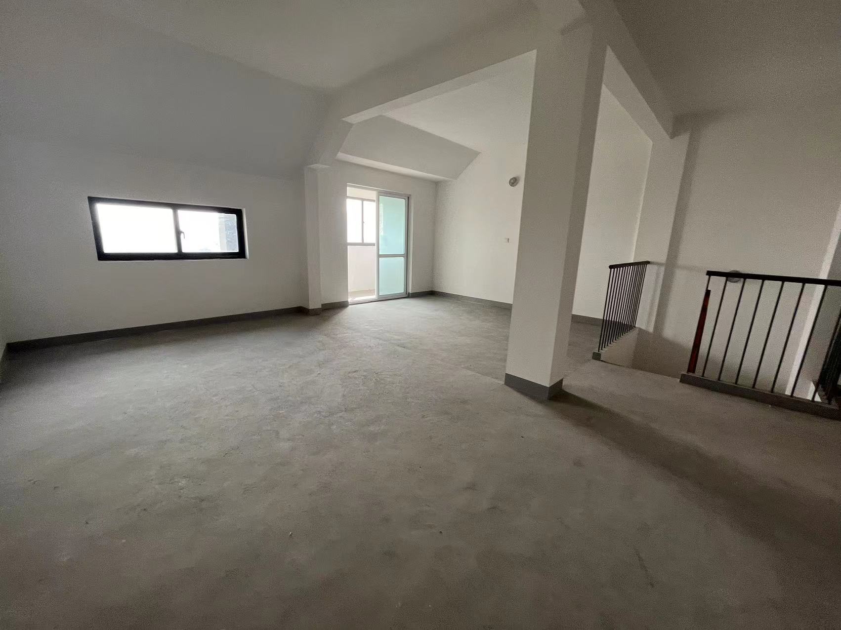 新城新苑 2室1厅1卫 147m&sup2;