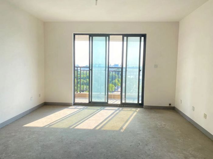 江景国际家园北区 3室2厅2卫 140m&sup2;