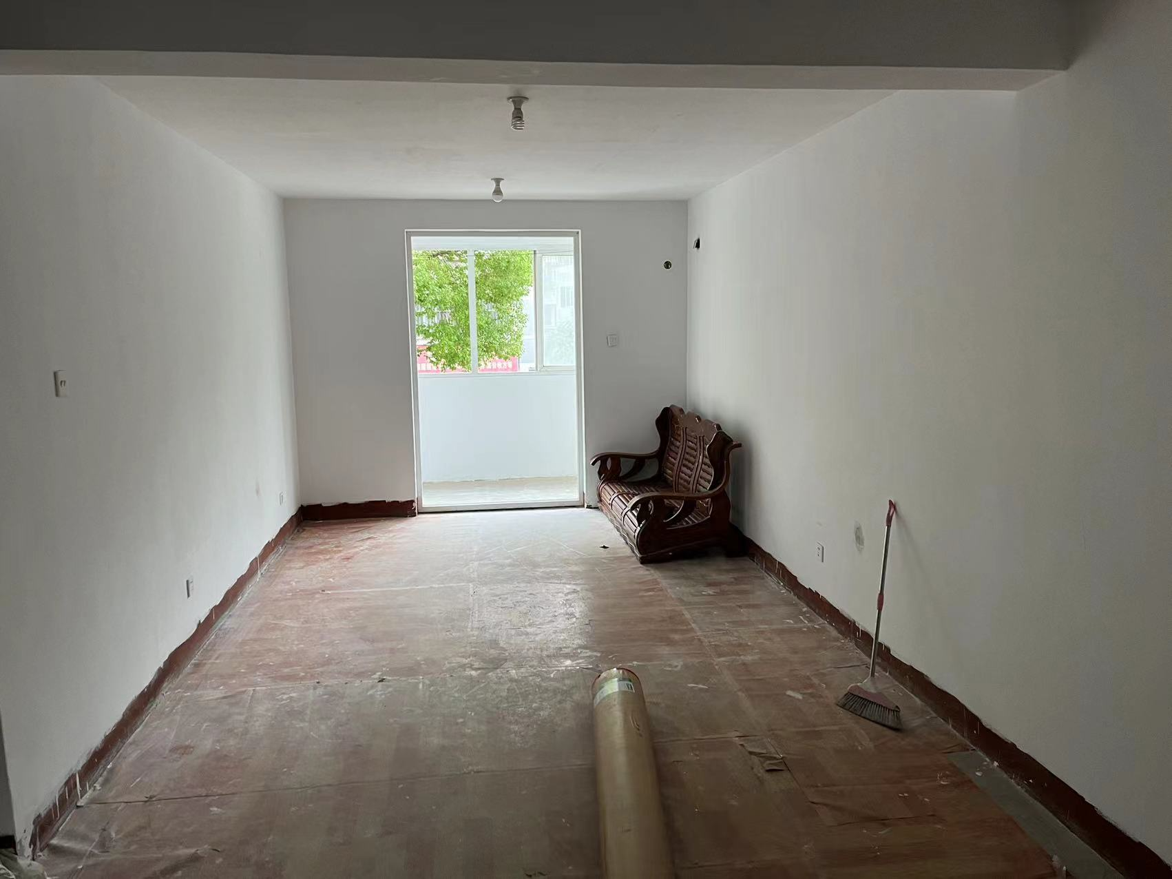 金辉花园 4室1厅1卫 130m&sup2;