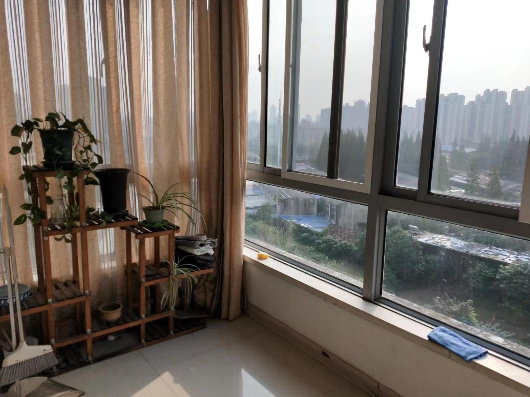 紫阳新城 5室2厅2卫 108.5m&sup2;