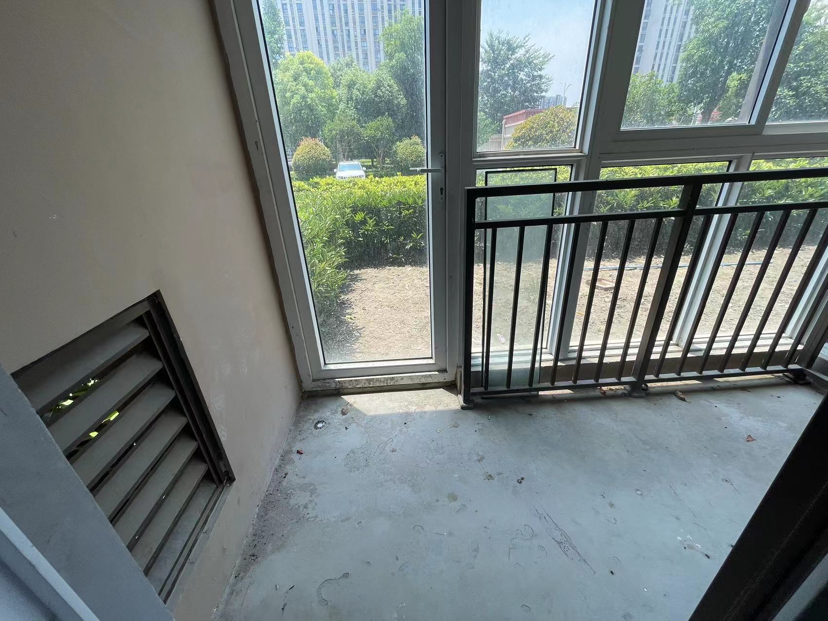 佳源都市 3室2厅2卫 136.00m&sup2;