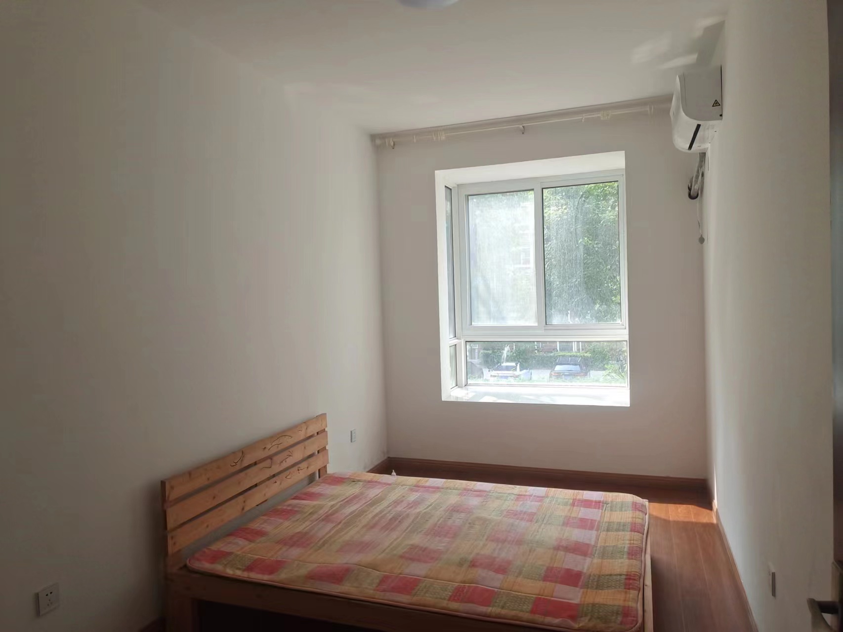 天虹苑 3室1厅1卫 105.00m&sup2;