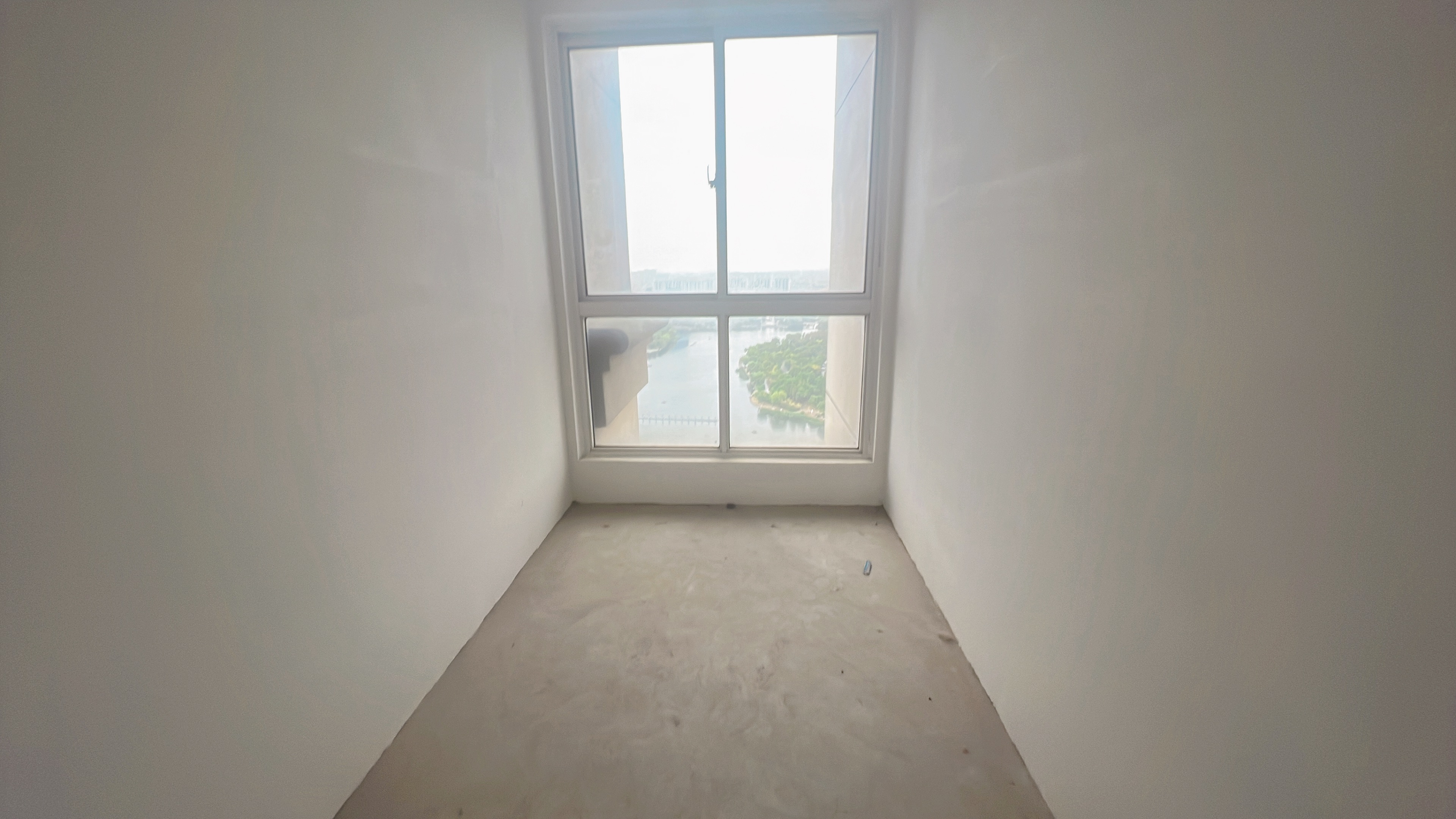 湖滨华庭 4室2厅2卫 145.00m&sup2;