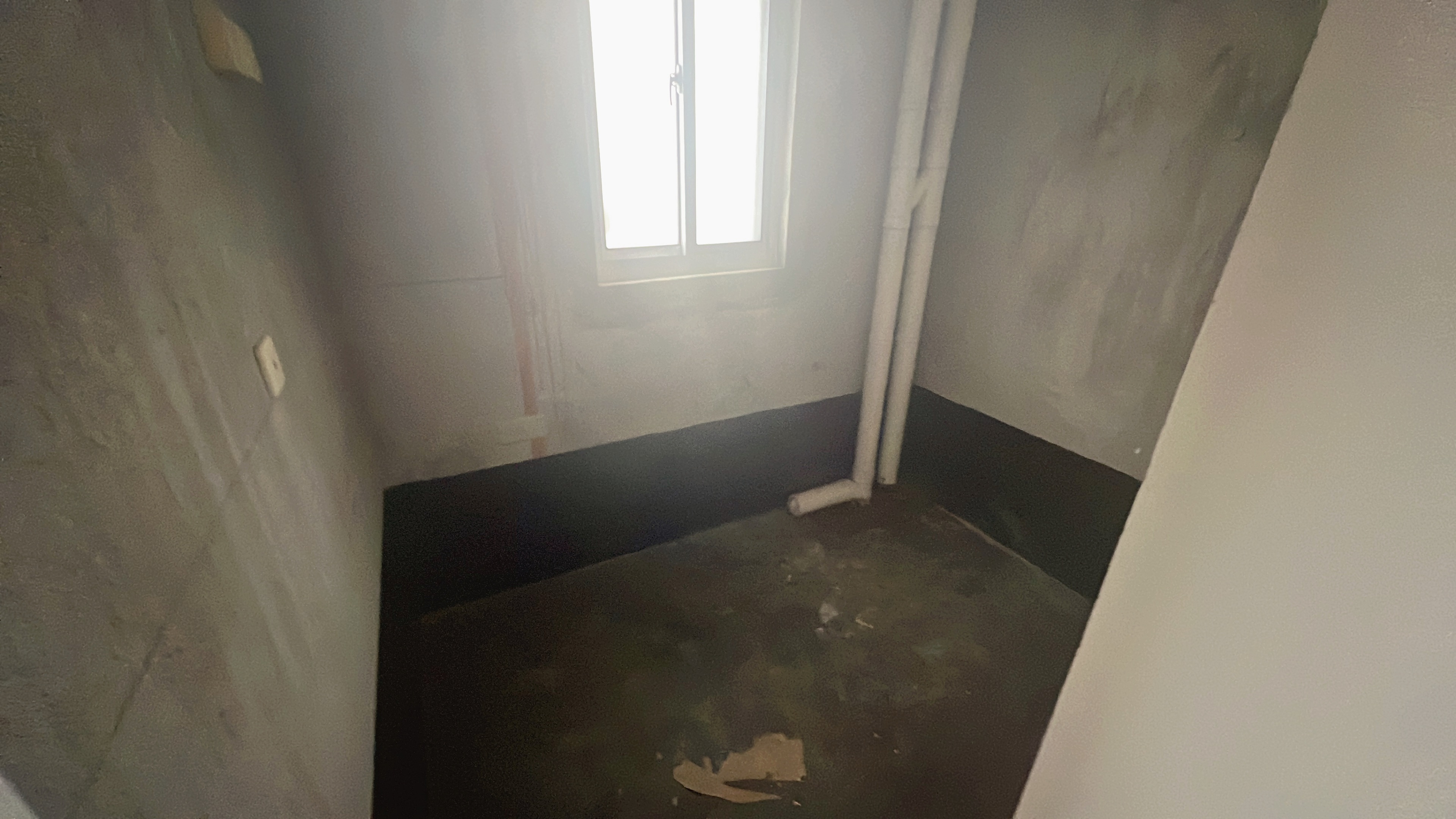 湖滨华庭 4室2厅2卫 145.00m&sup2;
