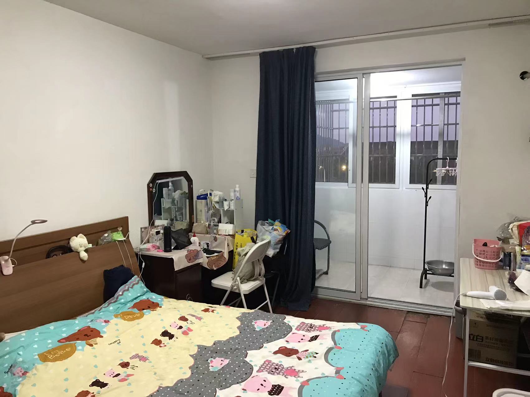 城山花园 2室1厅1卫 86m&sup2;