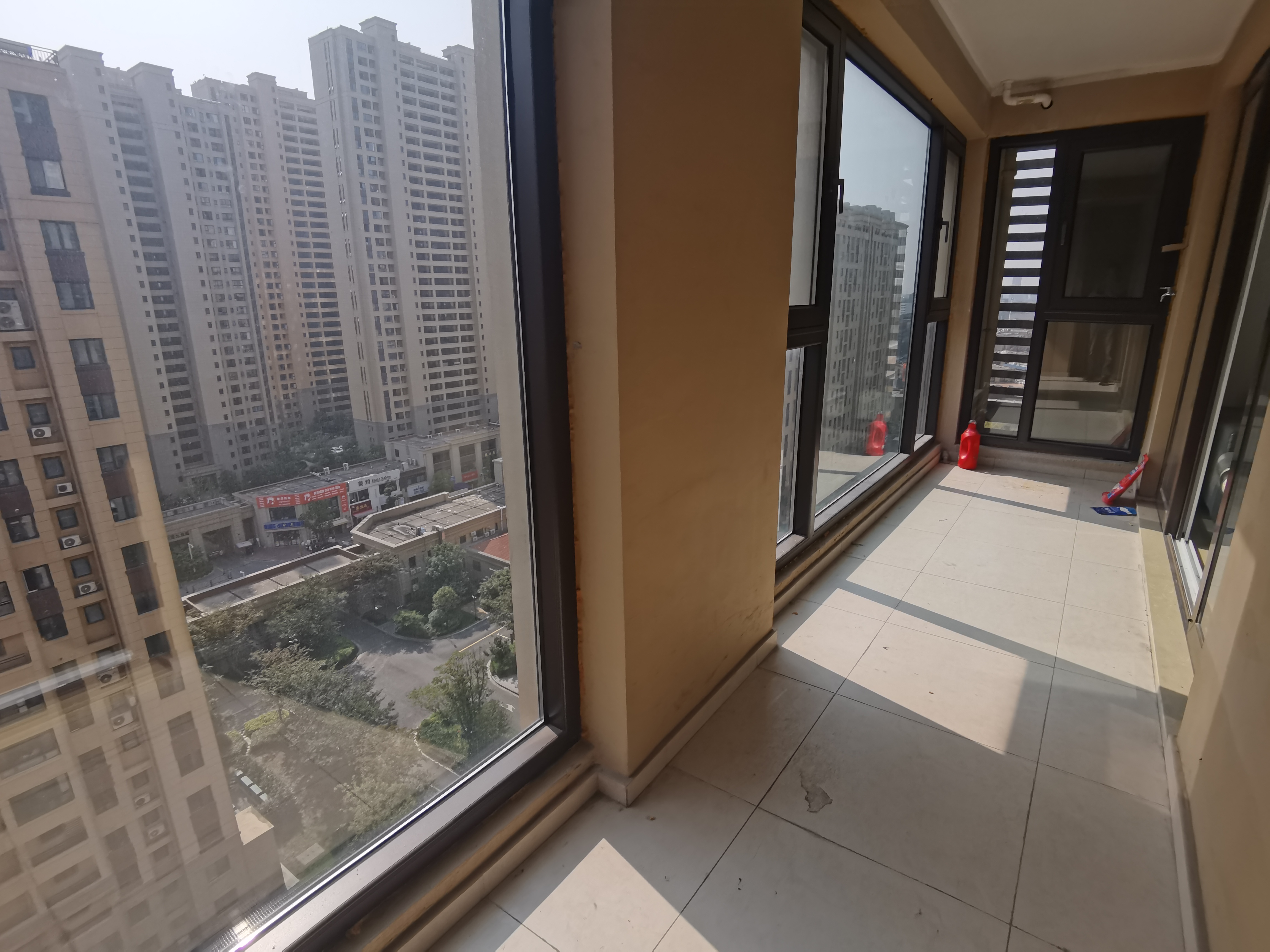 世茂云锦（九龙庭广场） 4室2厅2卫 146.20m&sup2;