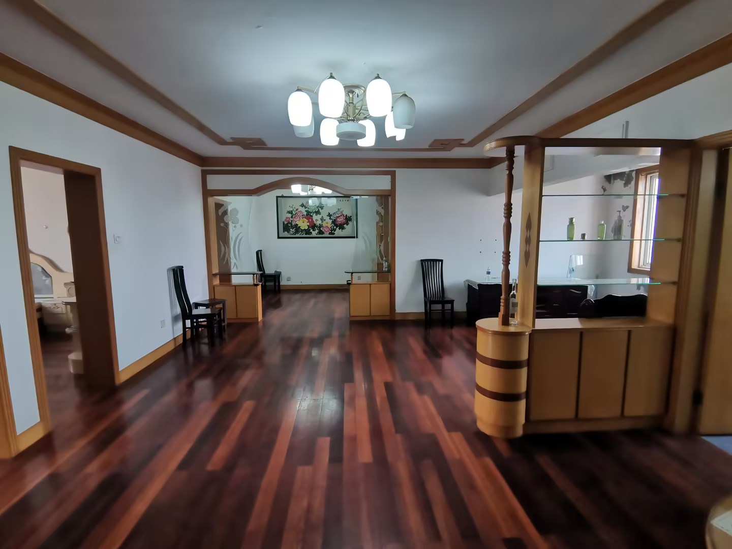 恒成楼 3室2厅1卫 130m&sup2;
