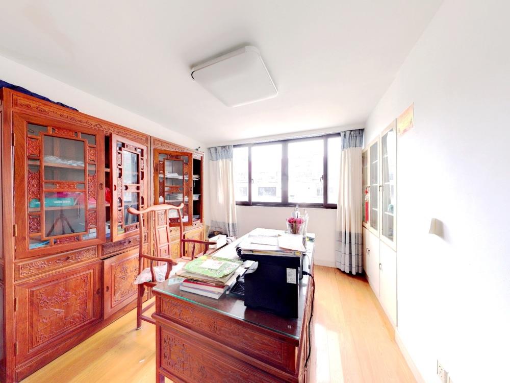 光明南村 4室2厅2卫 122.50m&sup2;