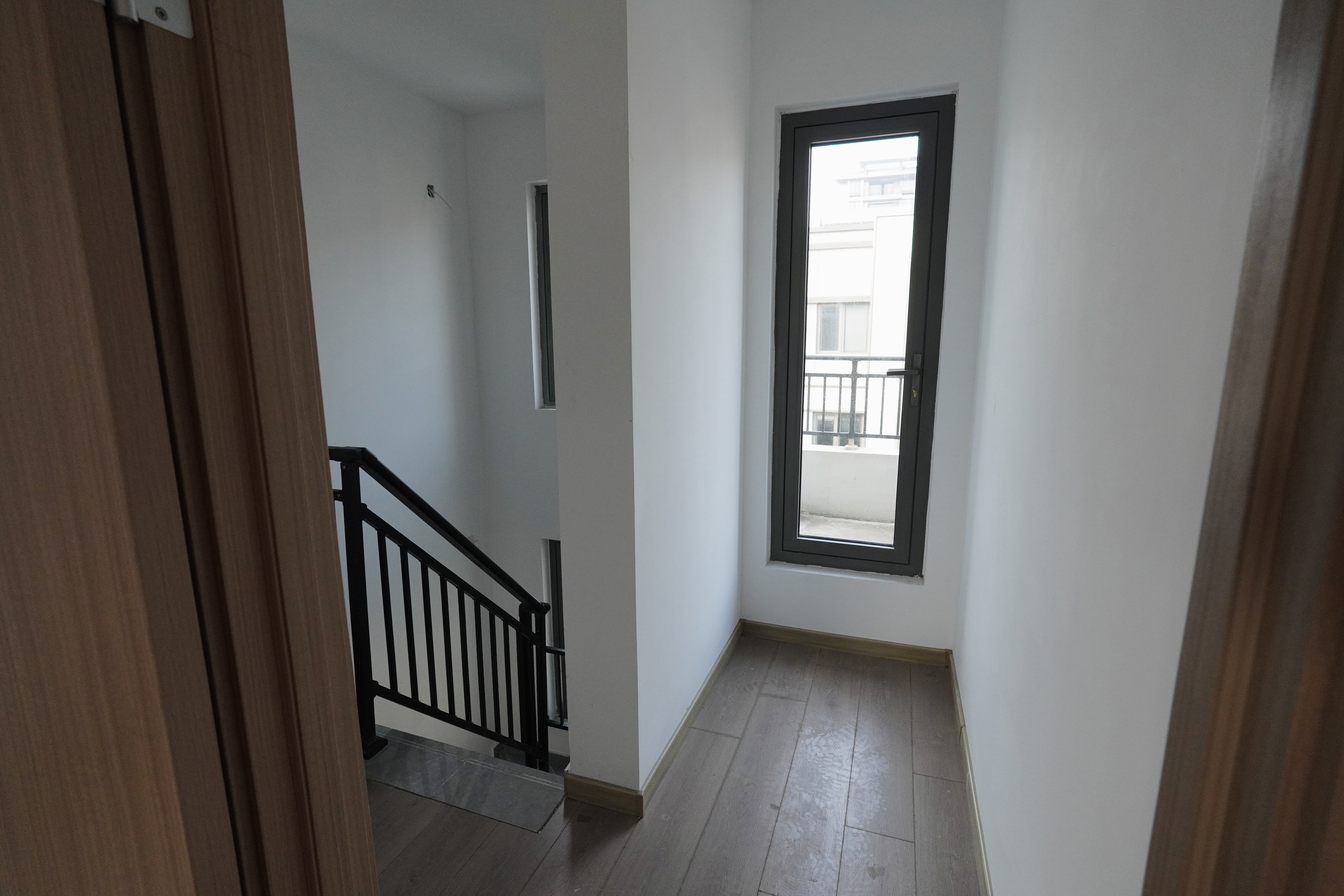 融信&middot;澜宸 5室2厅2卫 280m&sup2;