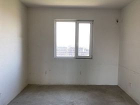 中海碧林湾 4室2厅2卫 141.00m&sup2;