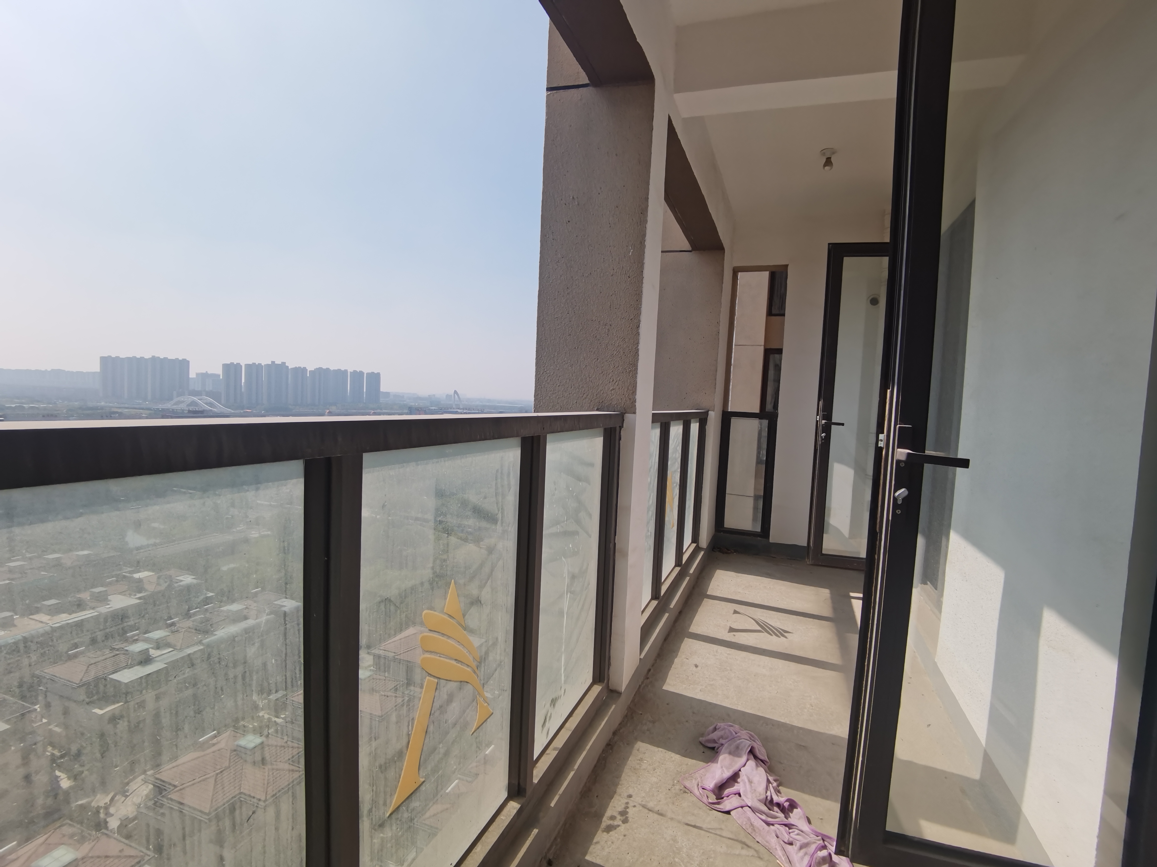 新瑞文化翡翠园 3室2厅2卫 145m&sup2;