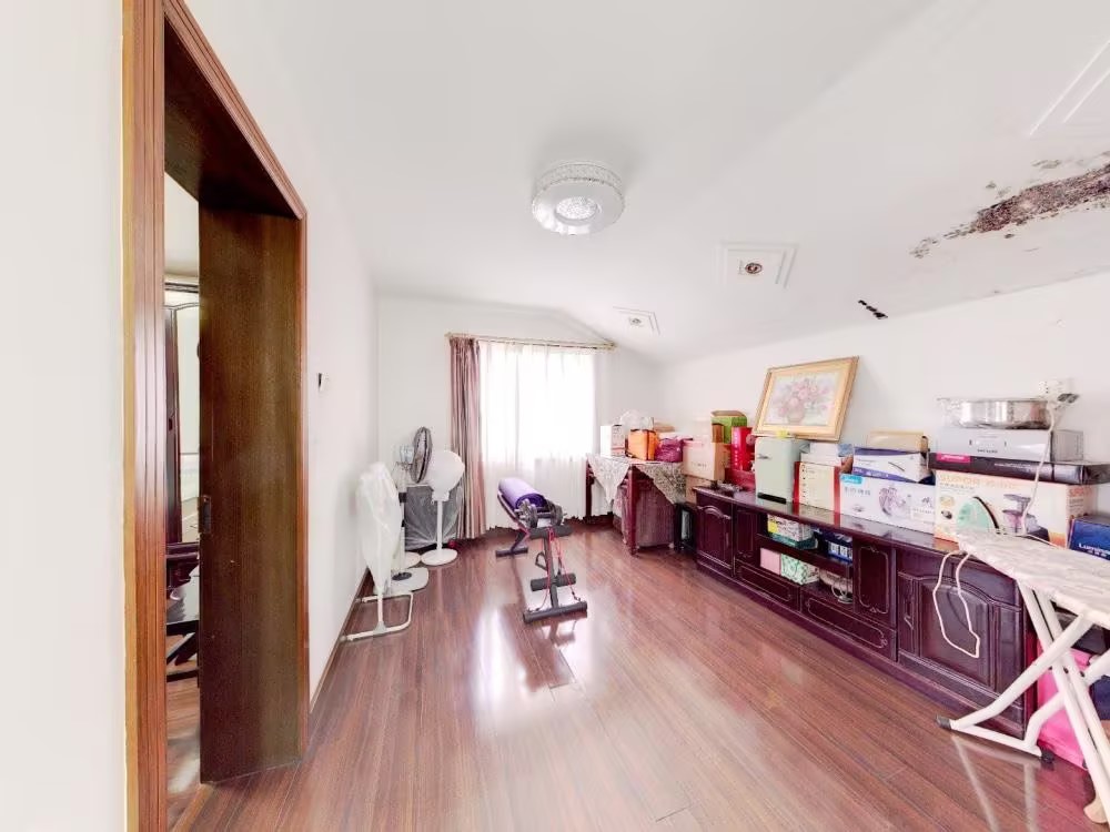 虹桥西村 4室2厅2卫 80.98m²