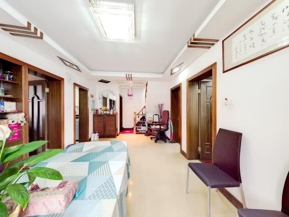 虹桥西村 4室2厅2卫 80.98m&sup2;