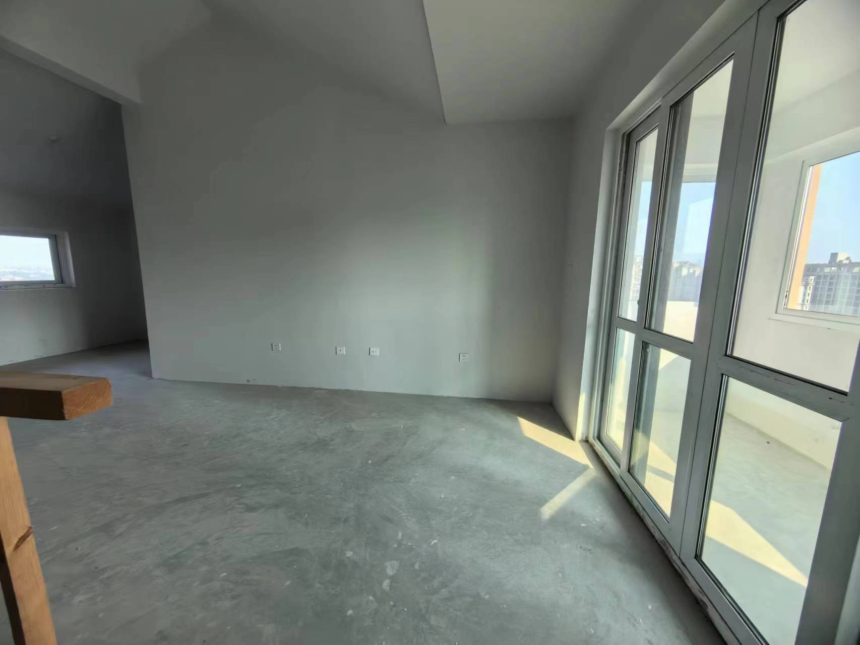 祥麟铭苑 3室2厅2卫 150.00m²