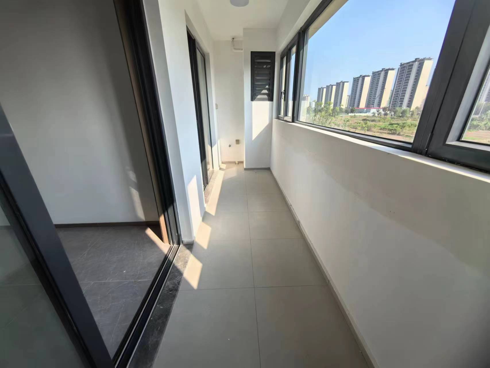 华禧铭苑 3室2厅1卫 102.61m&sup2;
