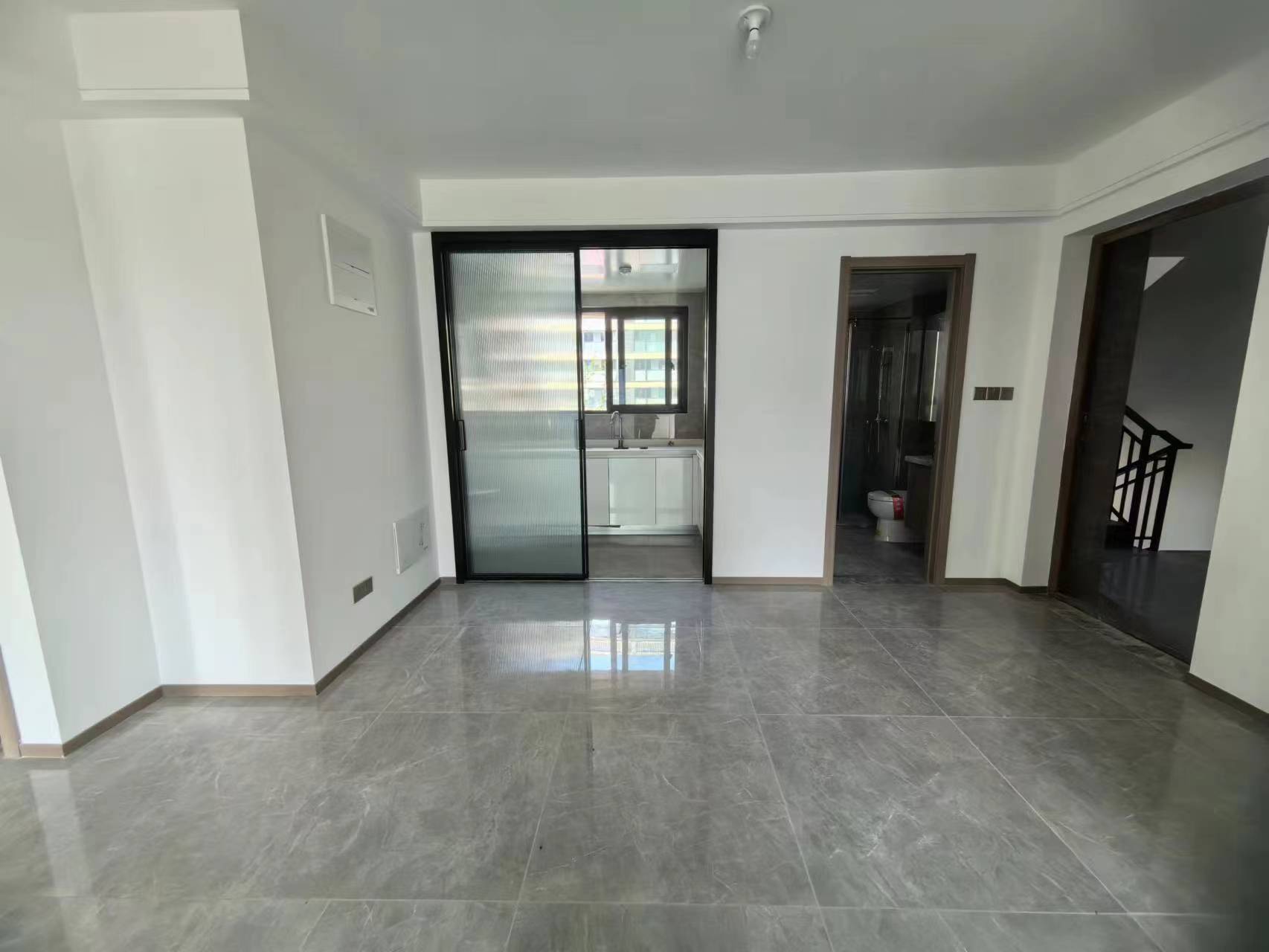 华禧铭苑 3室2厅1卫 102.61m&sup2;
