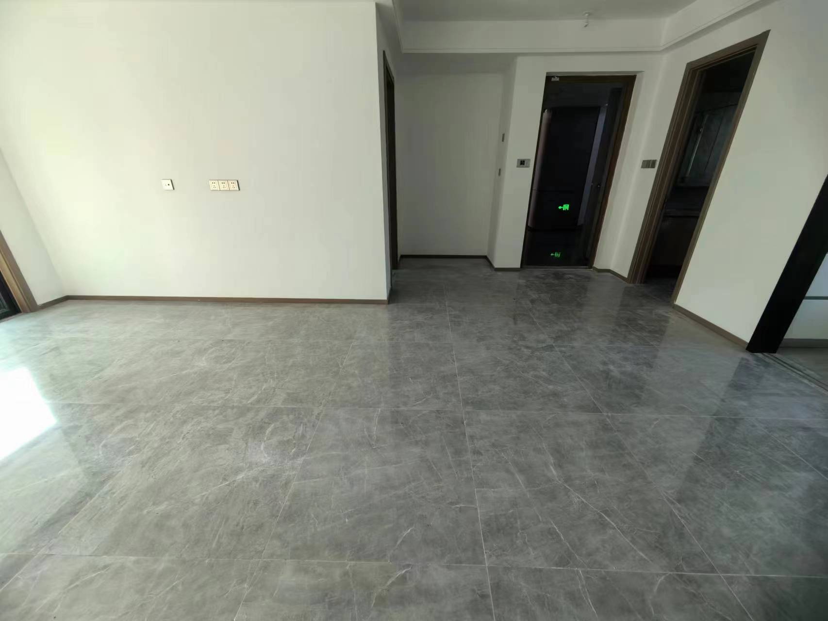 华禧铭苑 3室2厅1卫 100m&sup2;