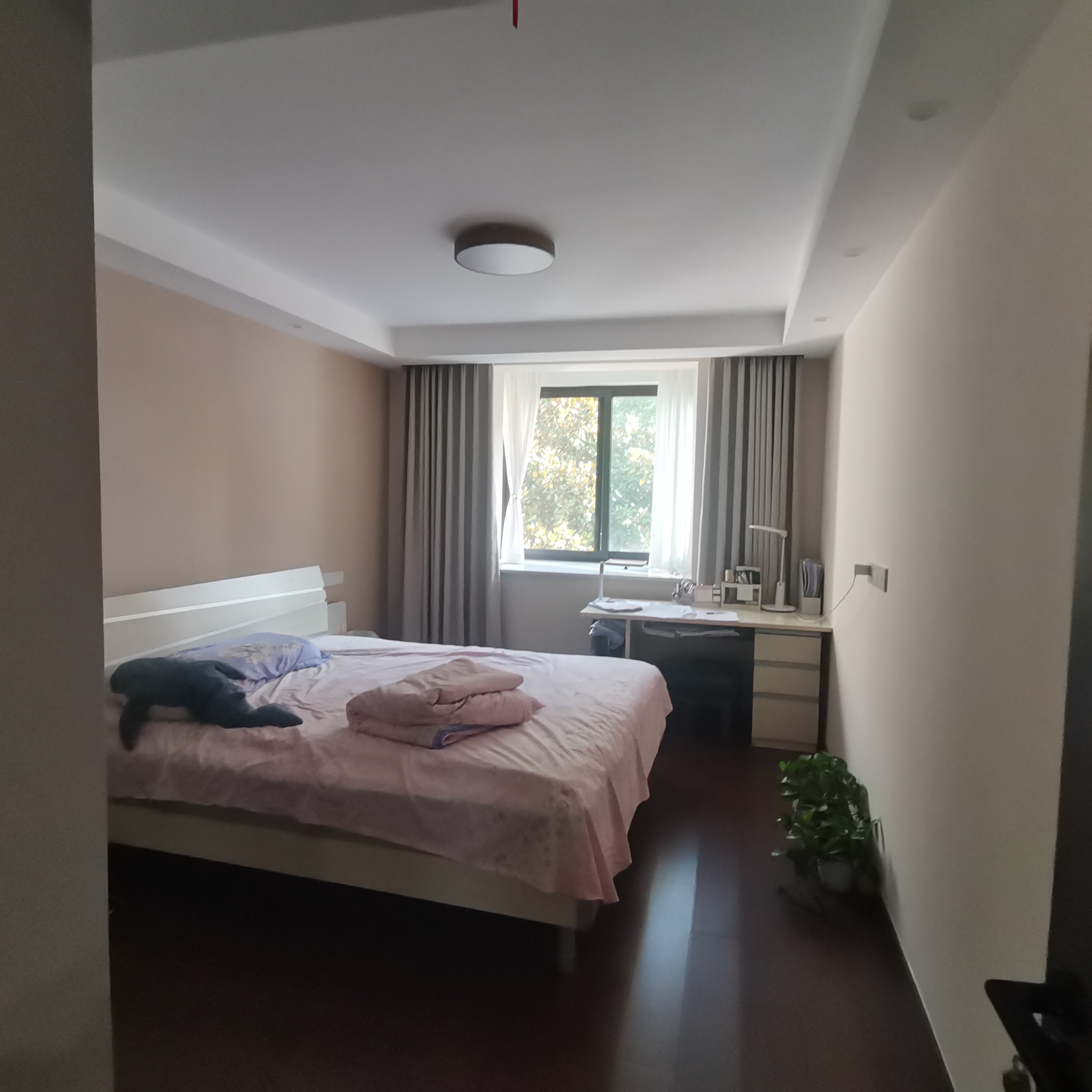 东昇花园 3室2厅2卫 132m&sup2;