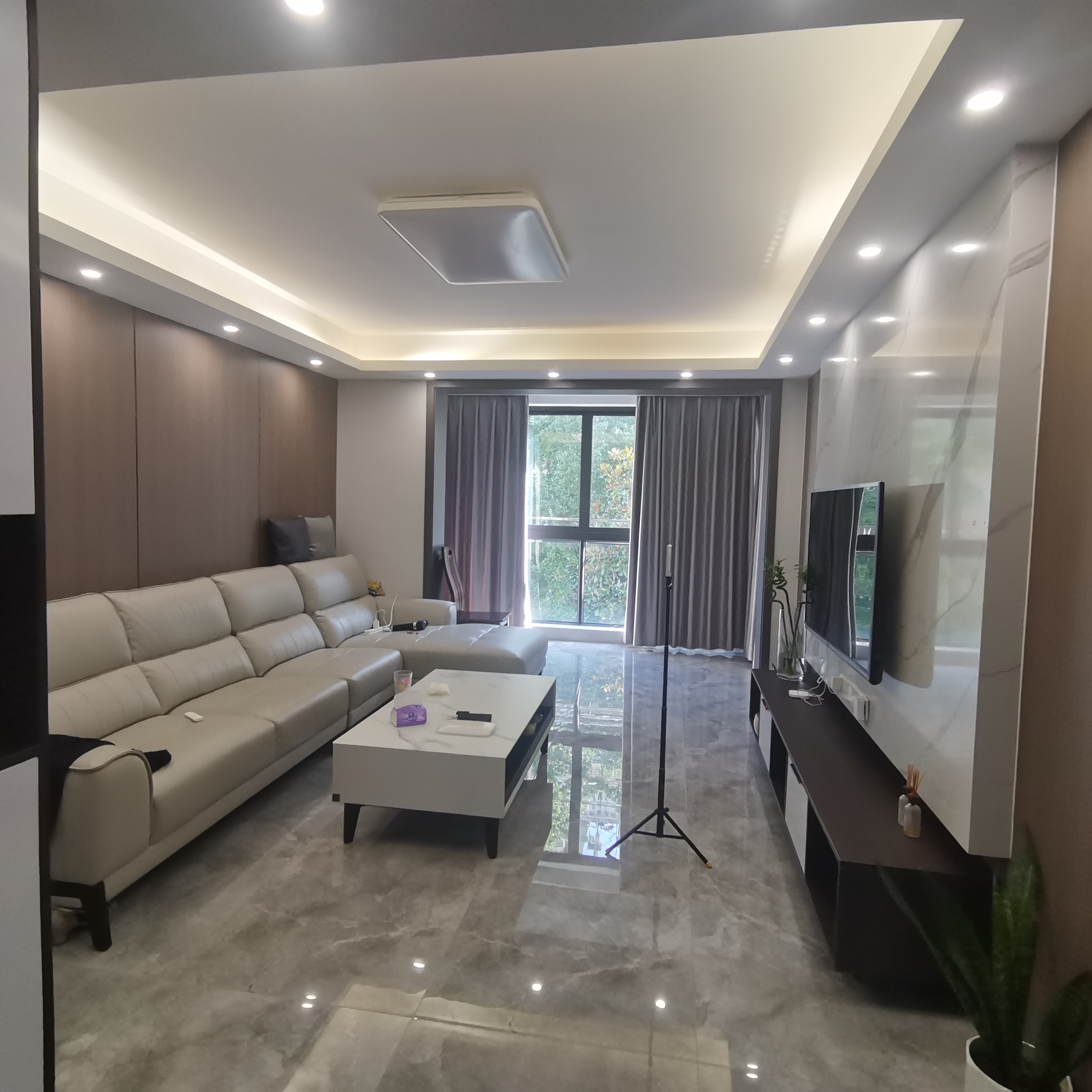 东昇花园 3室2厅2卫 132m&sup2;
