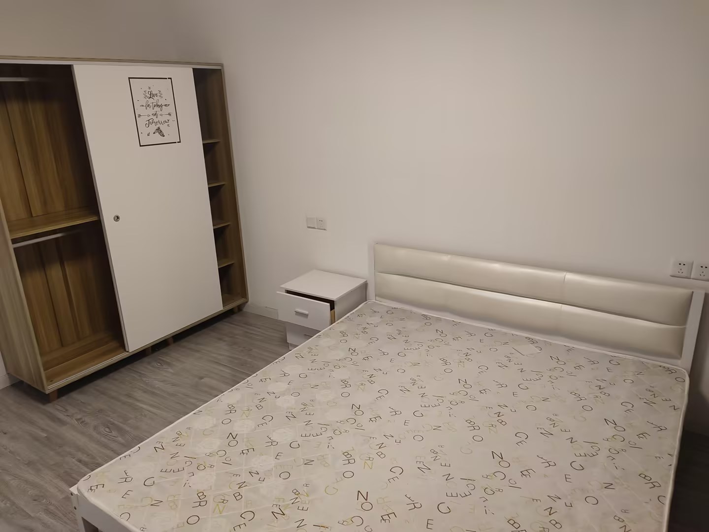 花园角 2室1厅1卫 60.00m&sup2;