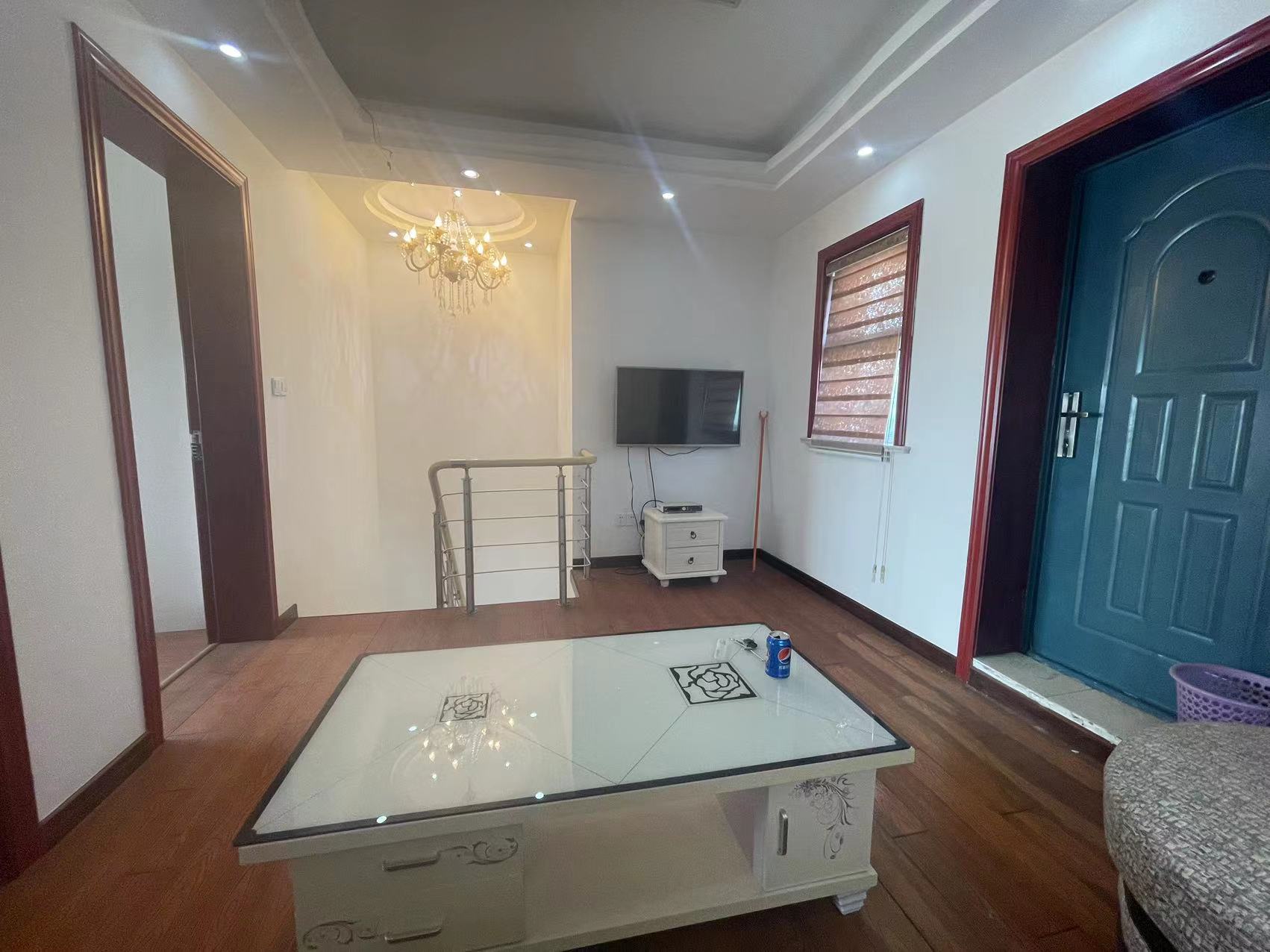 华山花苑四期 4室2厅1卫 75.00m&sup2;