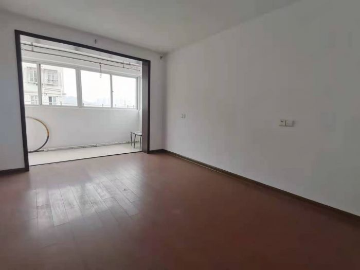 城港花苑西区 4室2厅1卫 122m&sup2;
