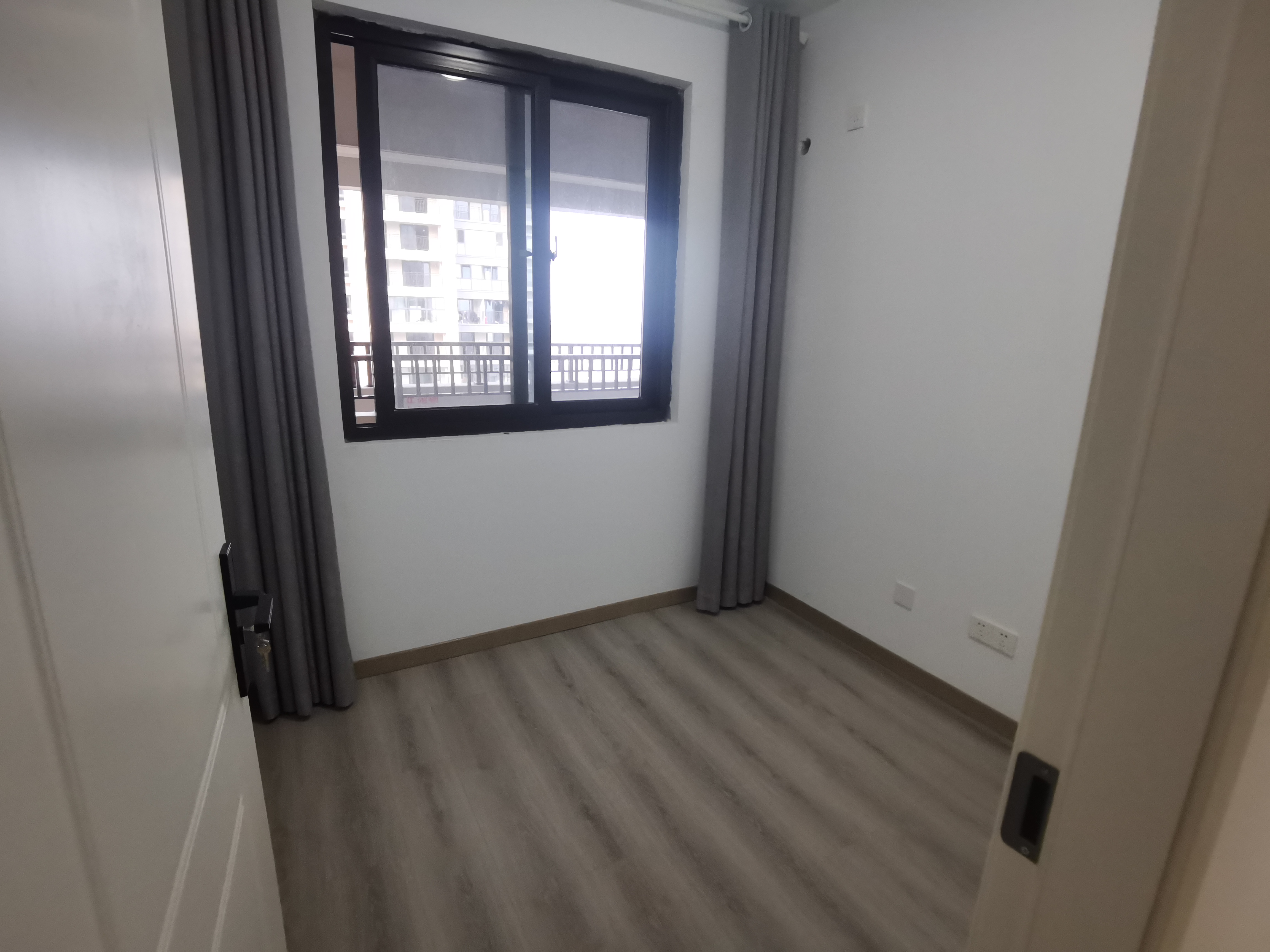 绿地江海图 3室2厅1卫 89m&sup2;