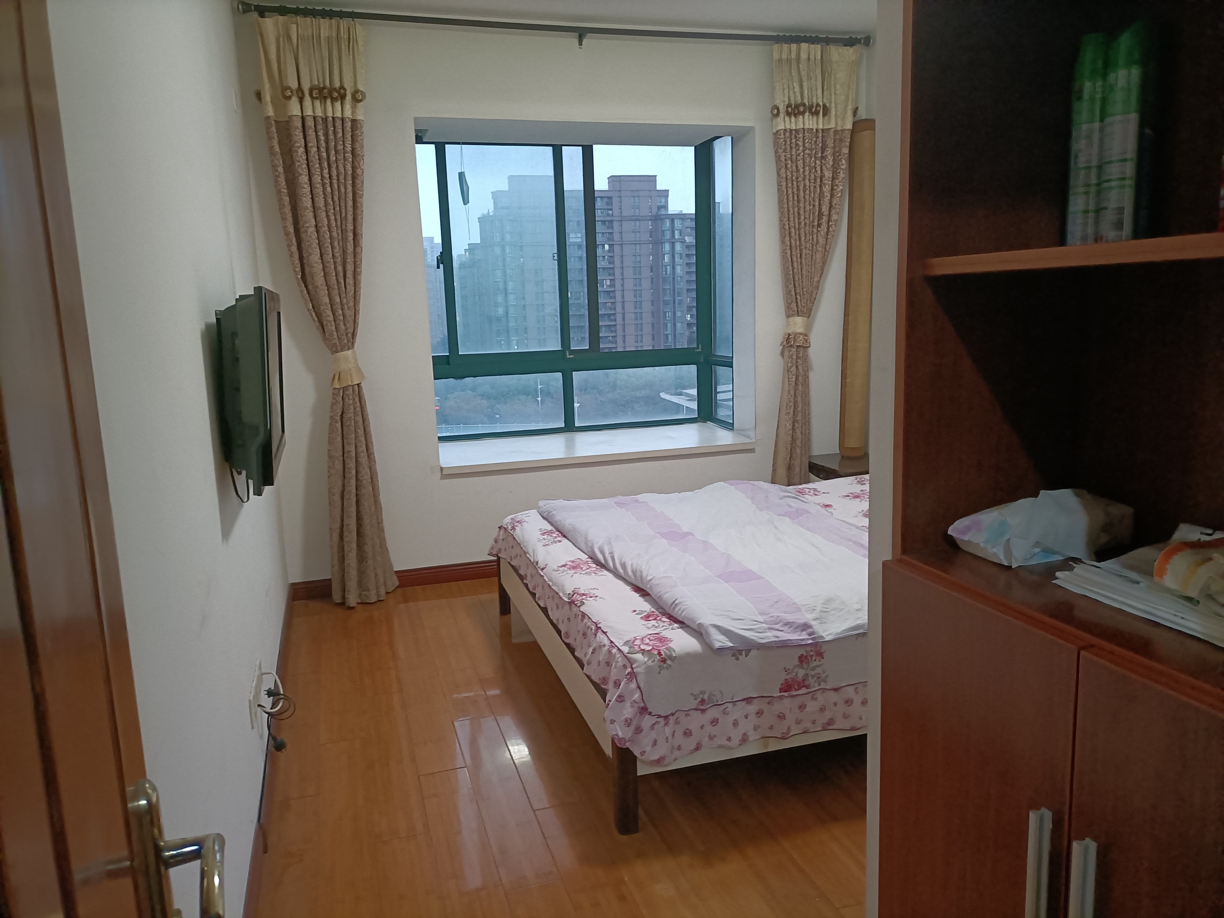 新城小区 3室2厅1卫 127m&sup2;
