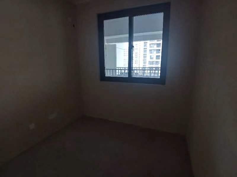 绿地江海图 3室2厅1卫 87m²