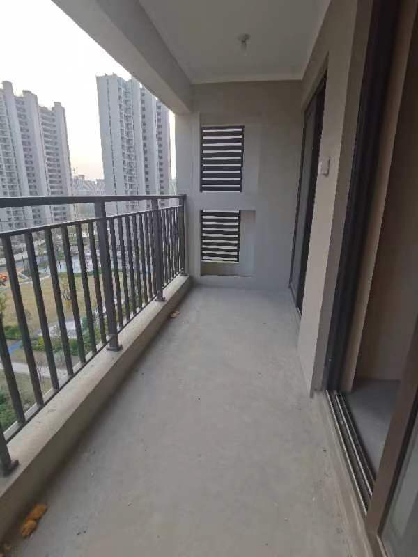 绿地江海图 3室2厅1卫 87m&sup2;