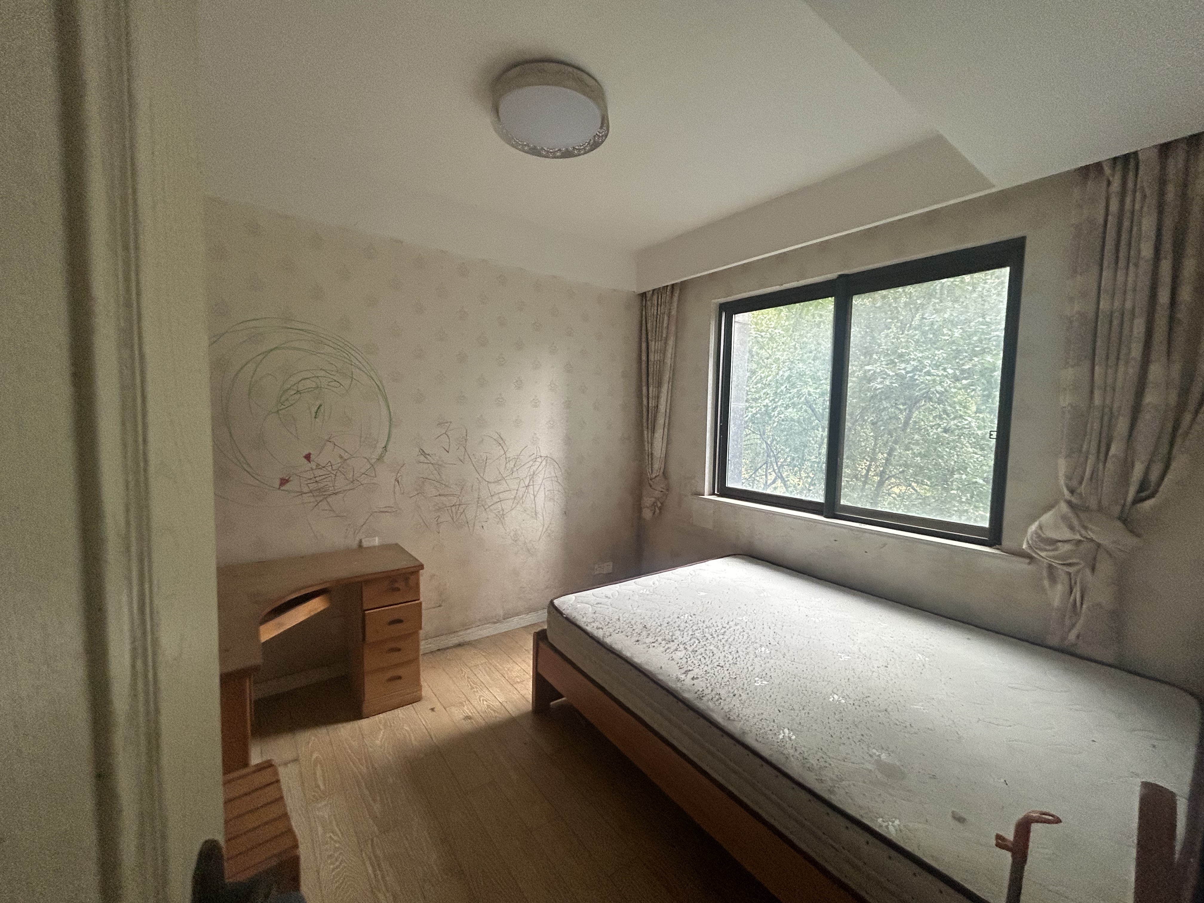 银洲&middot;皇家花园 3室2厅2卫 119.00m&sup2;