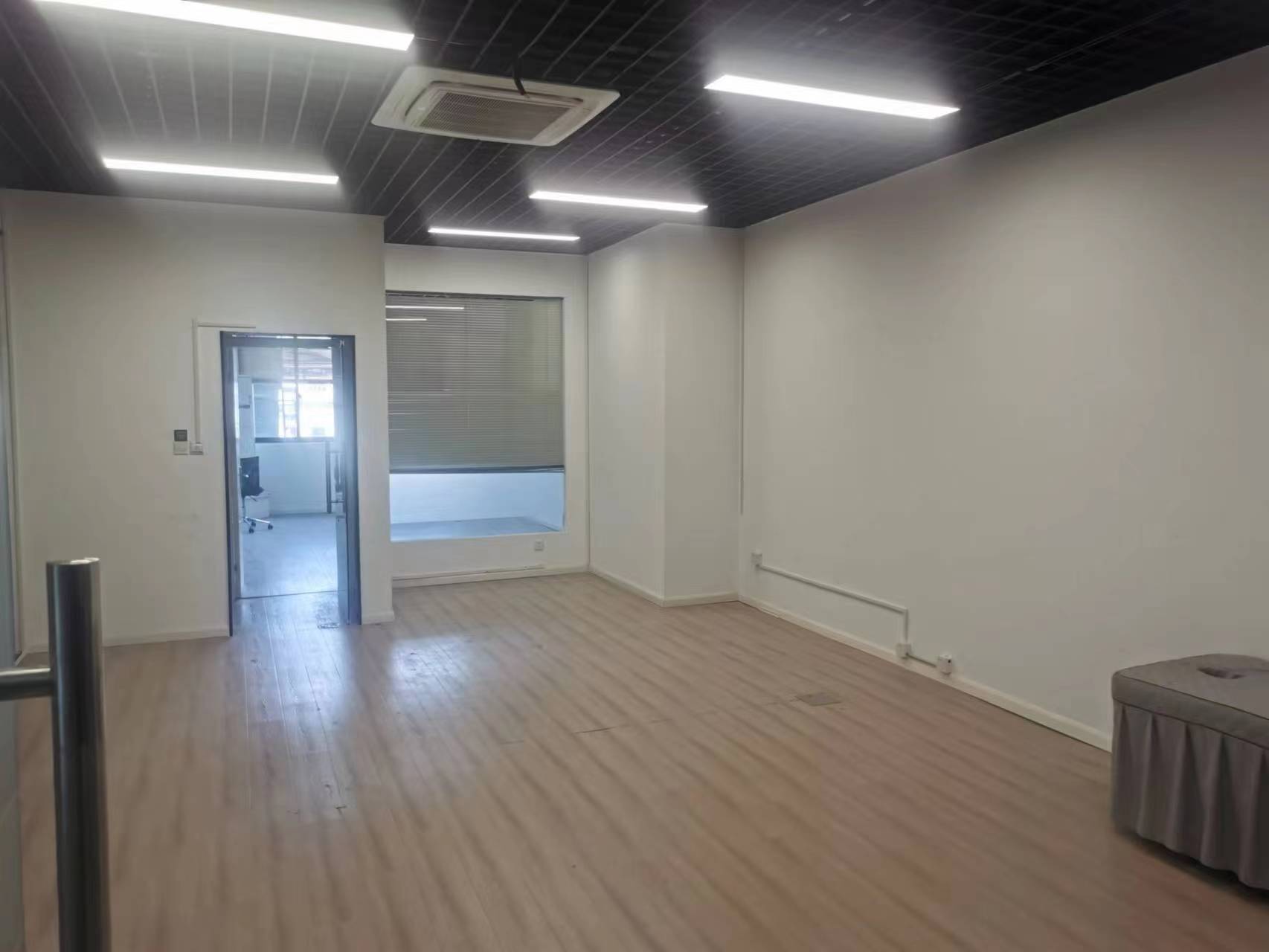 新城新苑 0室1厅0卫 75m&sup2;