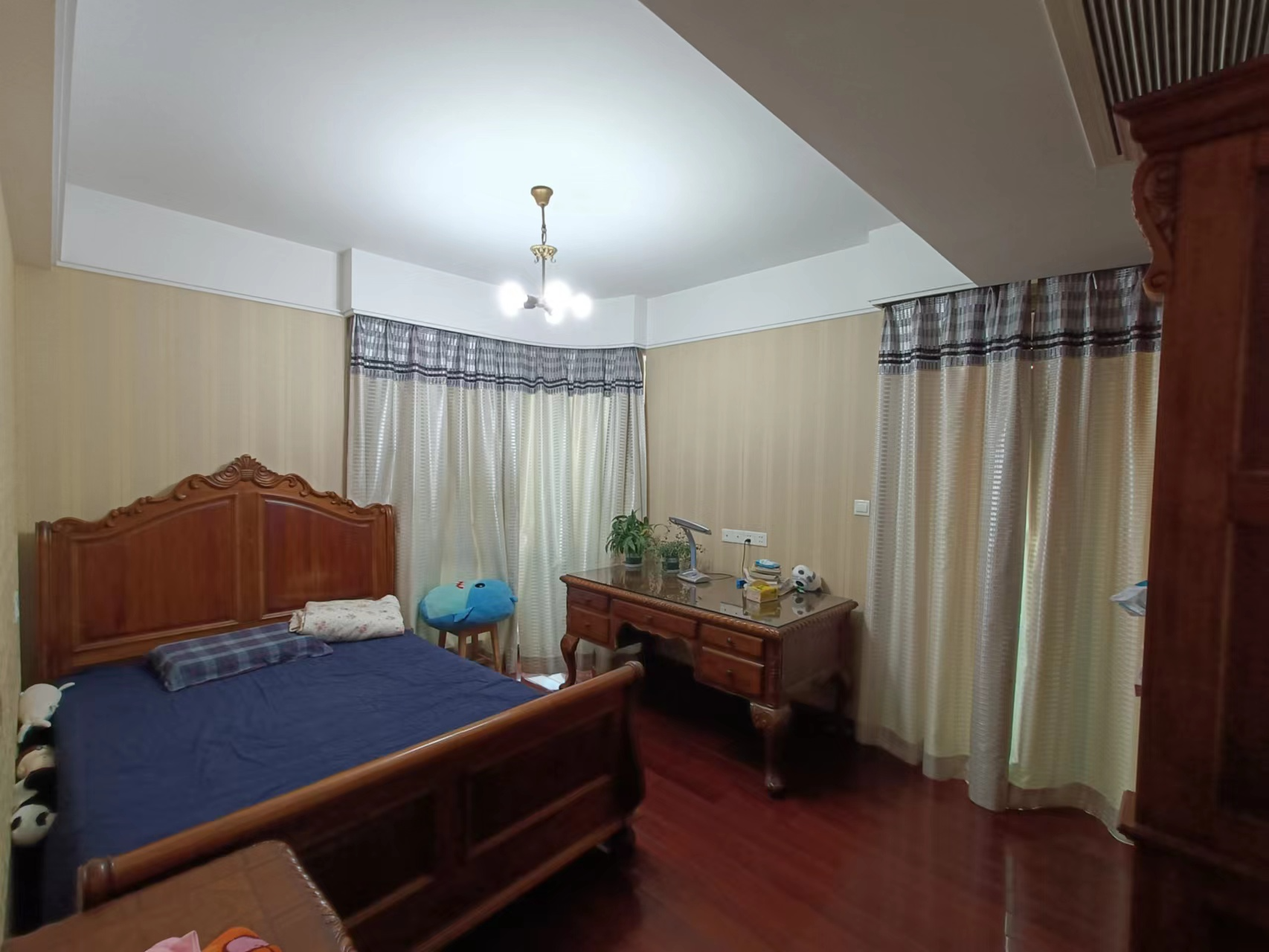 绿城玉兰公寓 3室2厅2卫 160m&sup2;