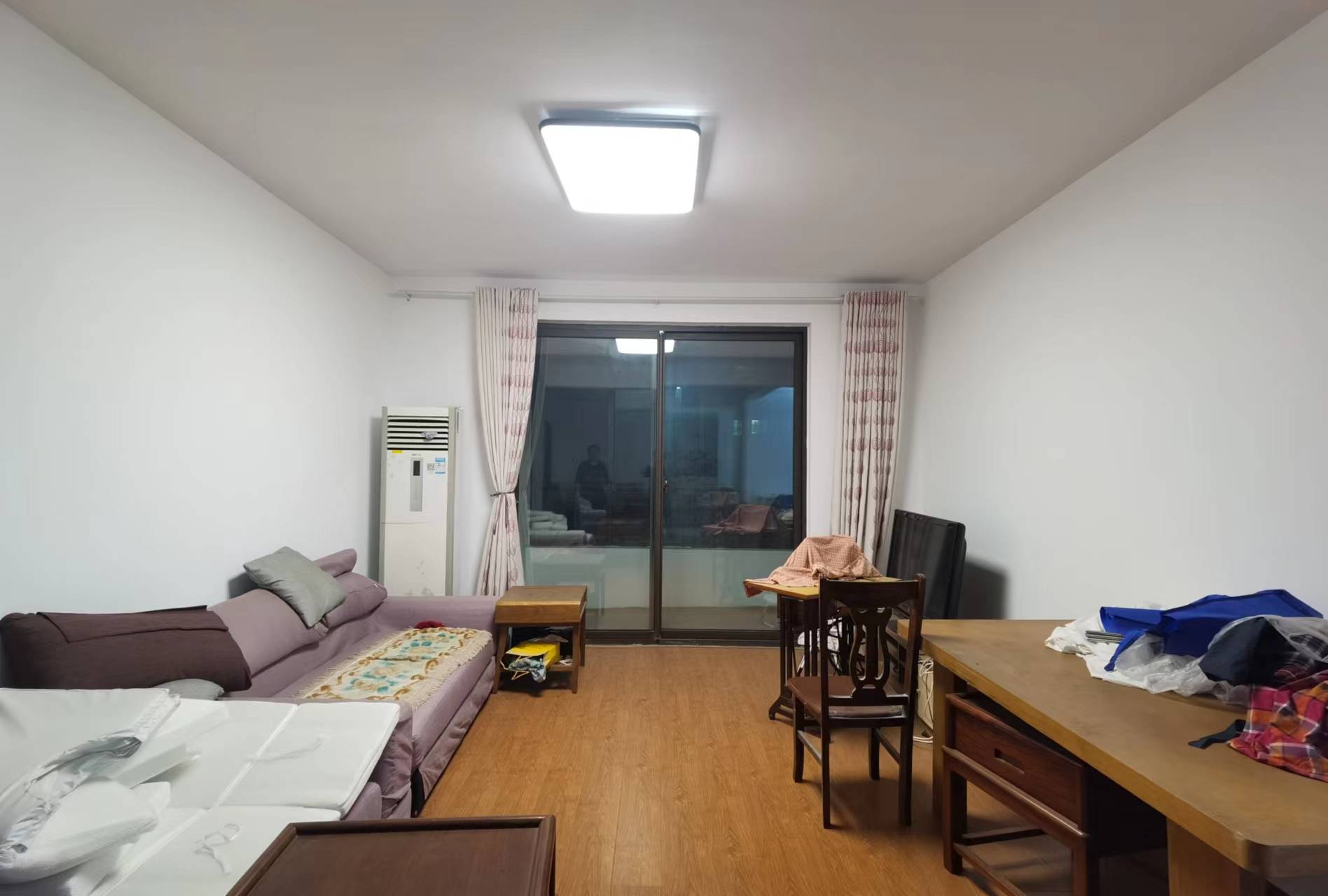 兴石花园 3室2厅2卫 137m&sup2;