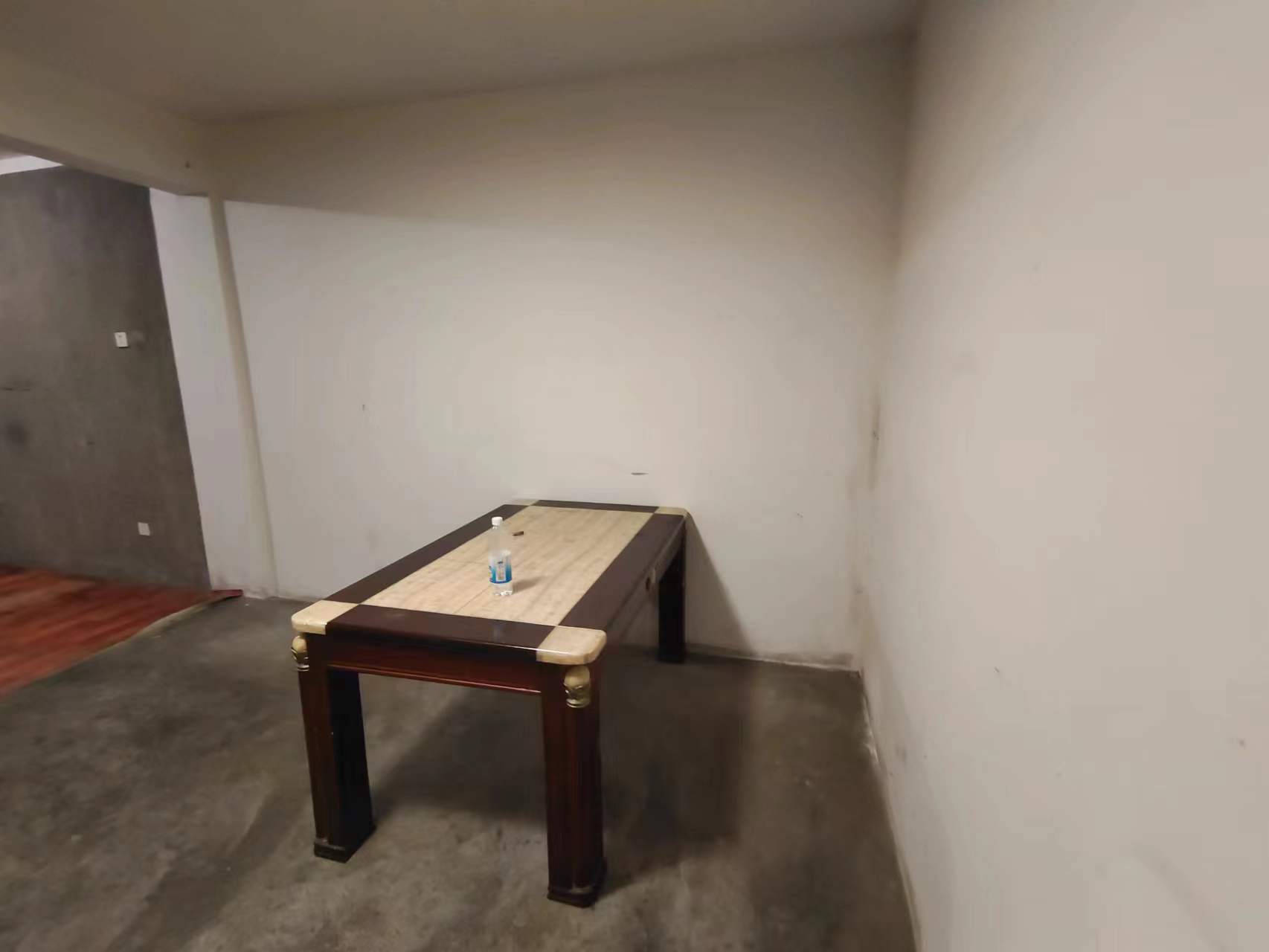 新华佳园 2室1厅1卫 87m&sup2;