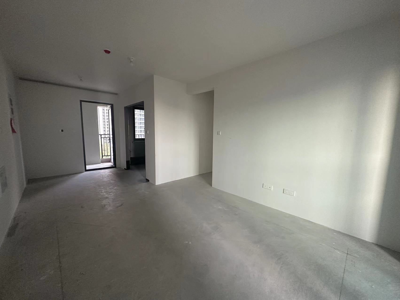 东时区 3室2厅2卫 115m&sup2;